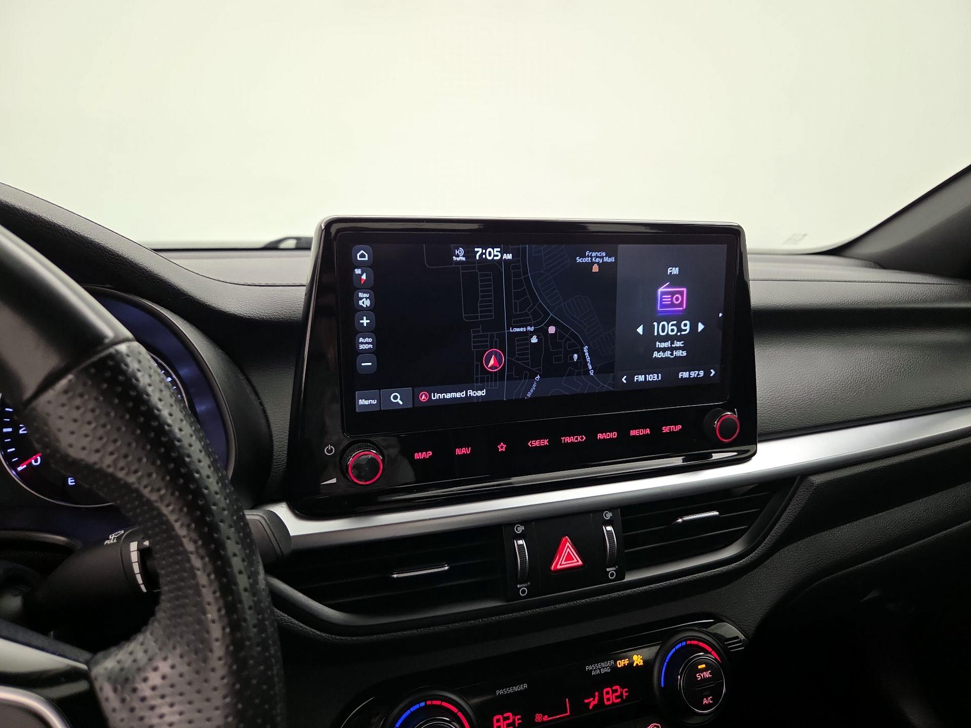 Thumbnail: 2022 Kia Forte - 14