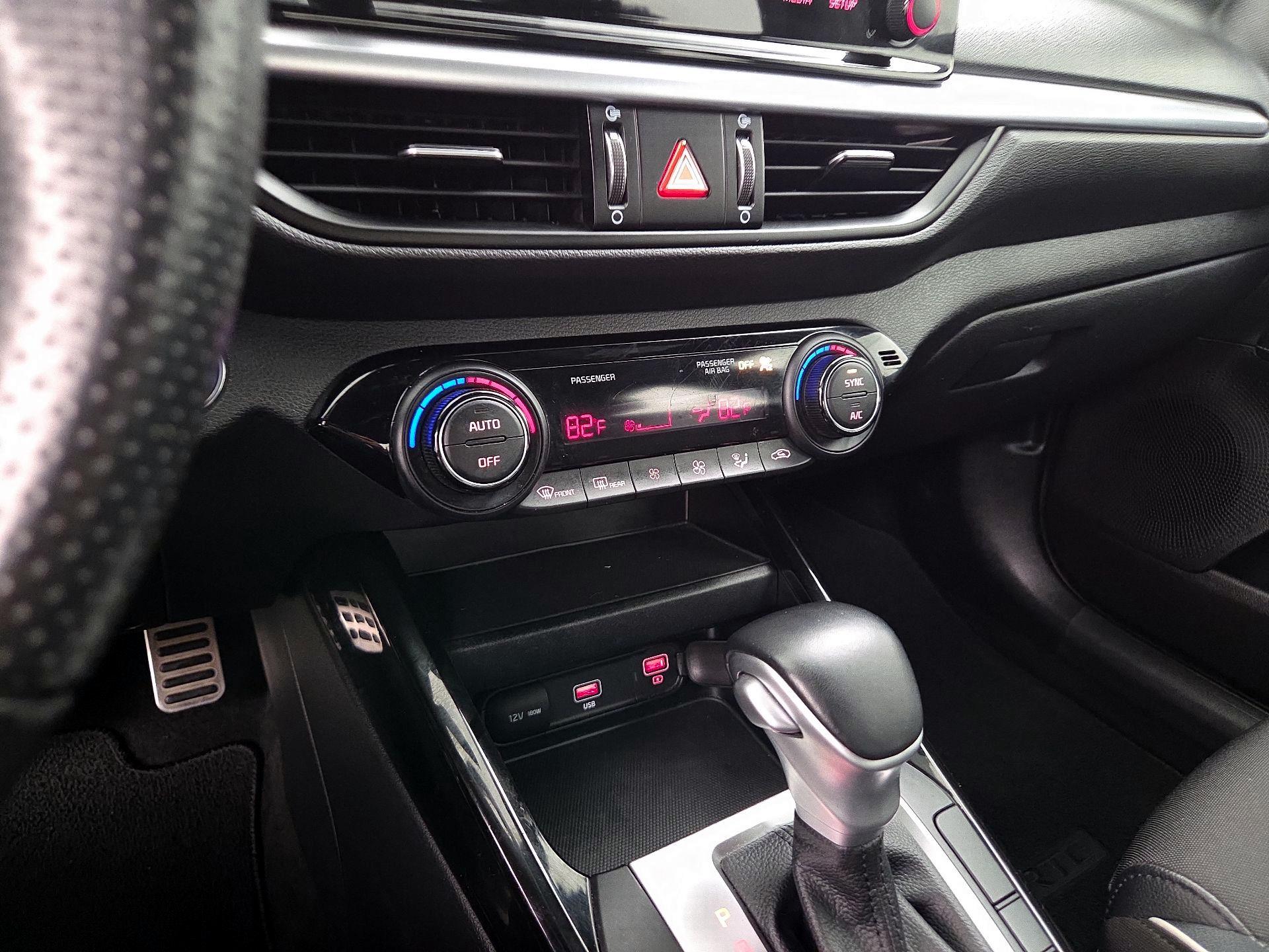 Thumbnail: 2022 Kia Forte - 17