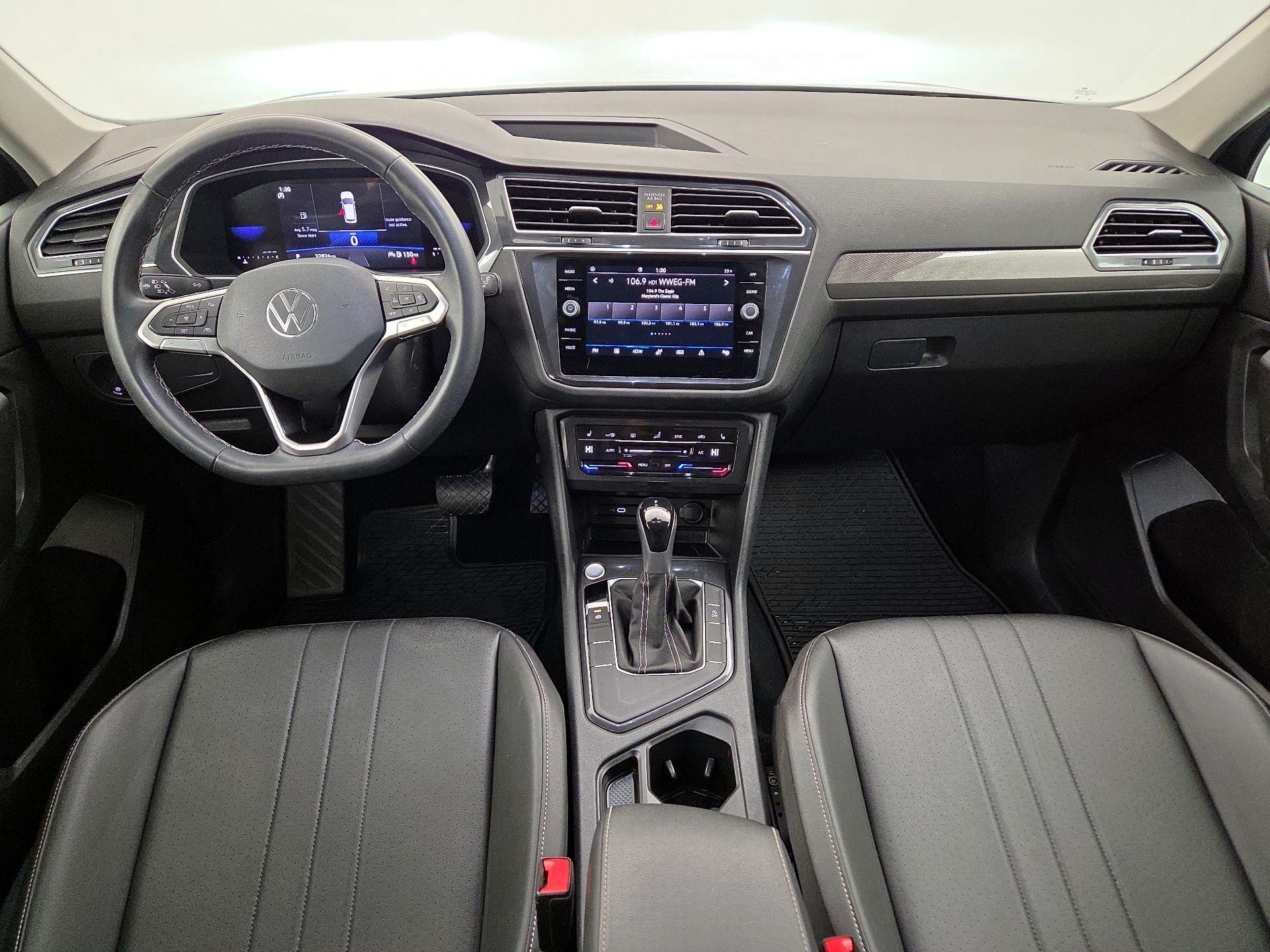 Thumbnail: 2023 Volkswagen Tiguan - 9