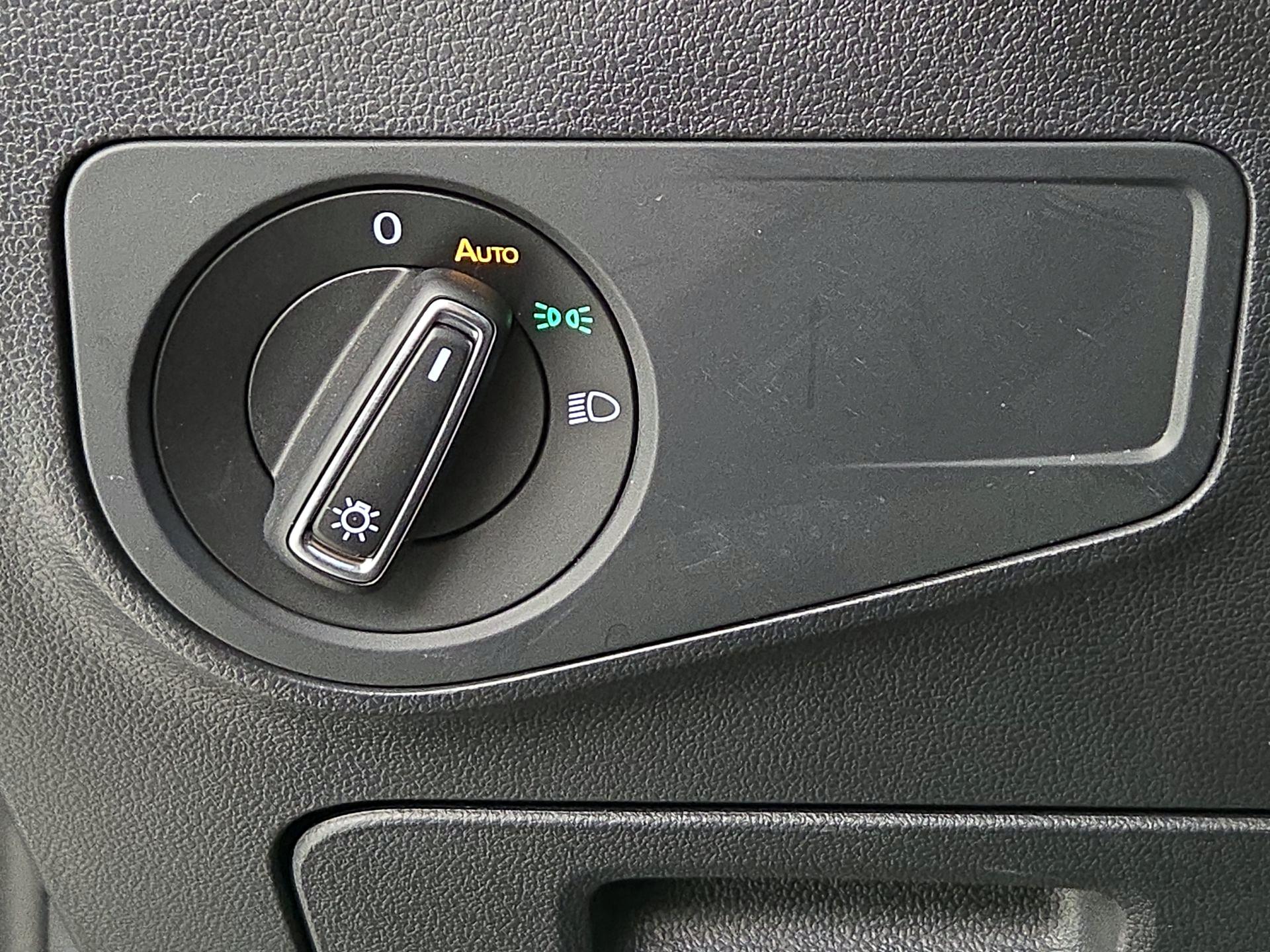 Thumbnail: 2023 Volkswagen Tiguan - 13