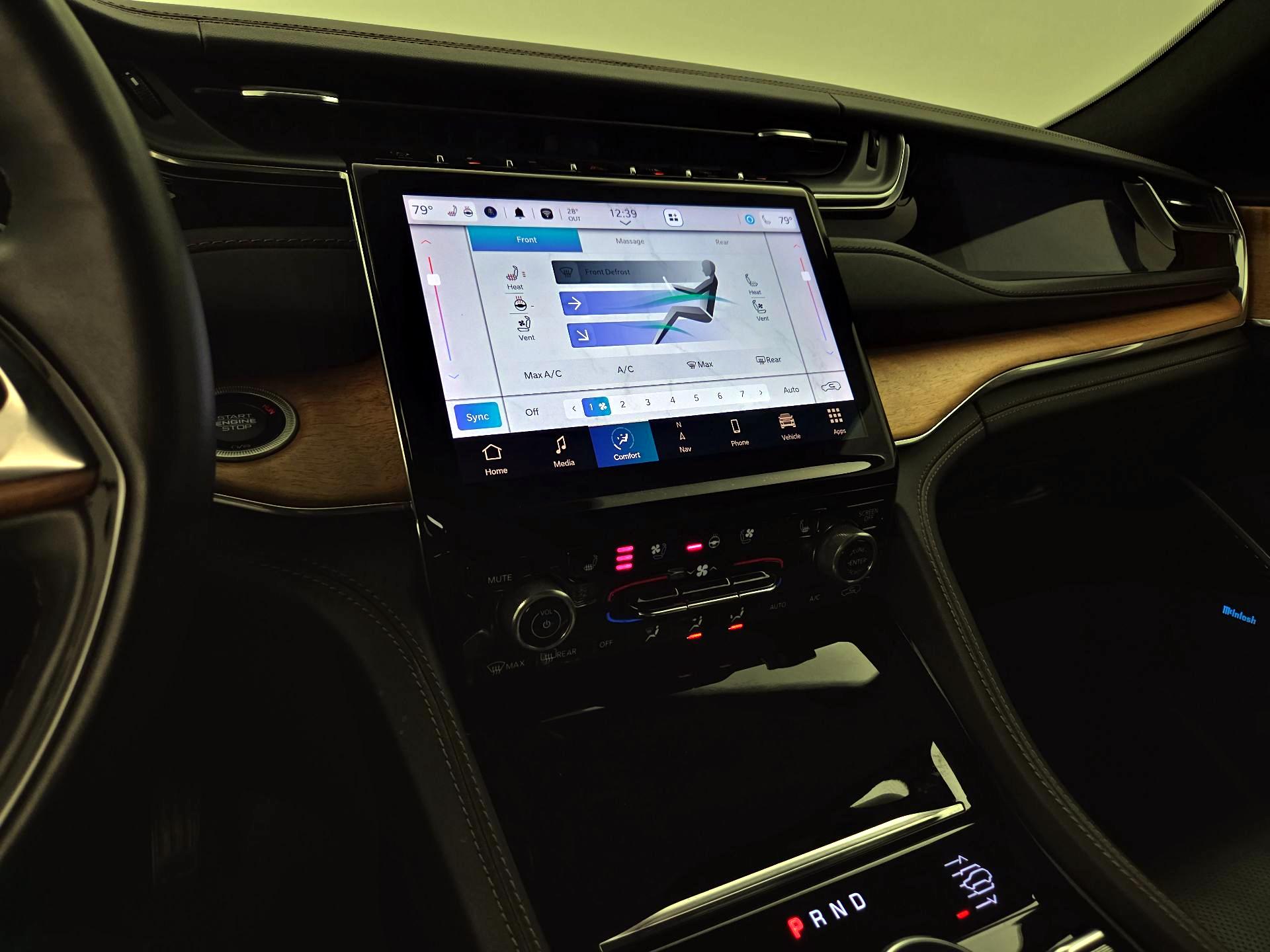 Thumbnail: 2023 Jeep Grand Cherokee - 17