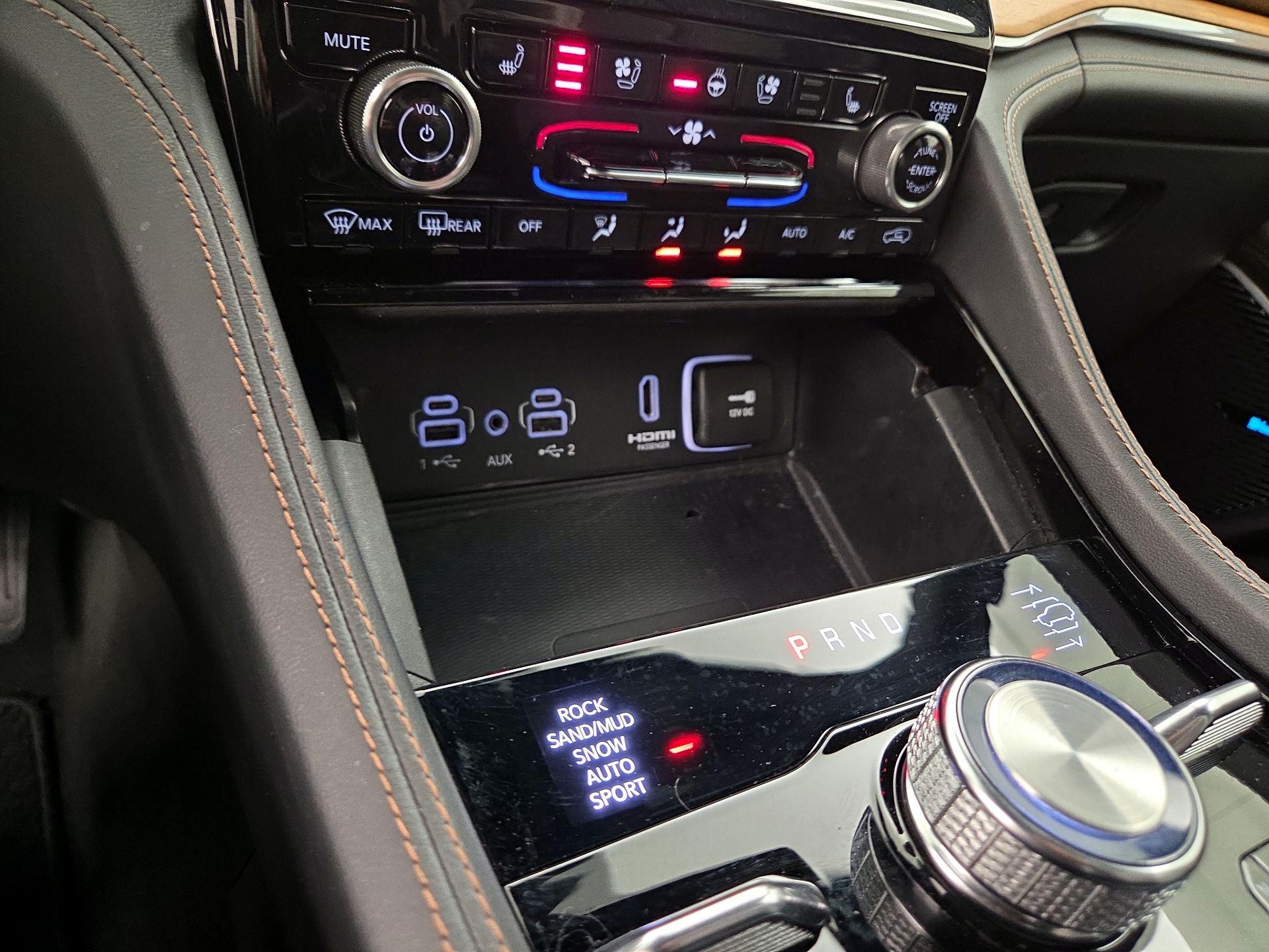 Thumbnail: 2023 Jeep Grand Cherokee - 19