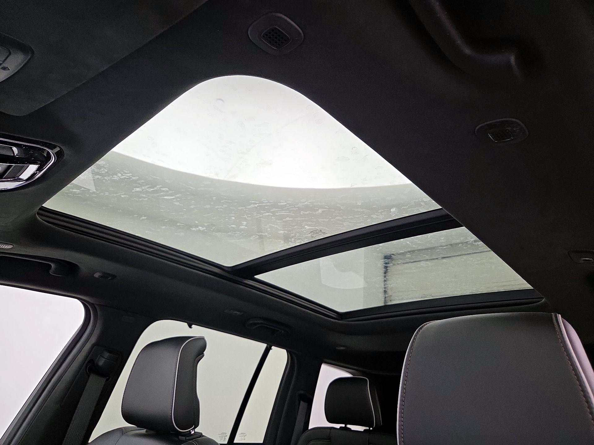 Thumbnail: 2023 Jeep Grand Cherokee - 20