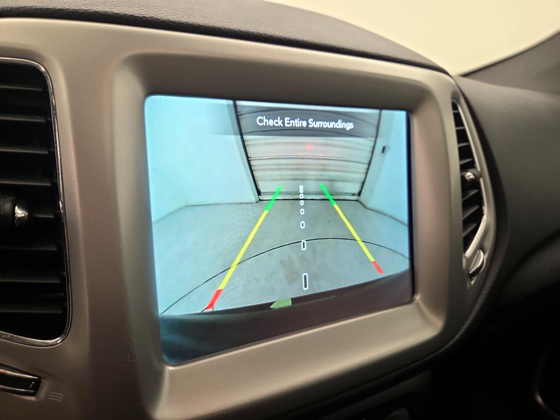 Thumbnail: 2021 Jeep Compass - 15