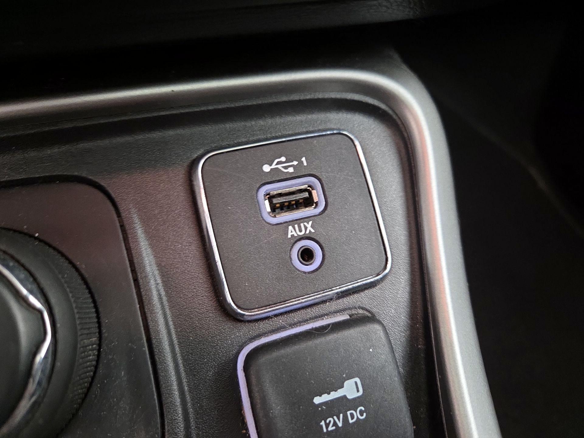 Thumbnail: 2021 Jeep Compass - 19