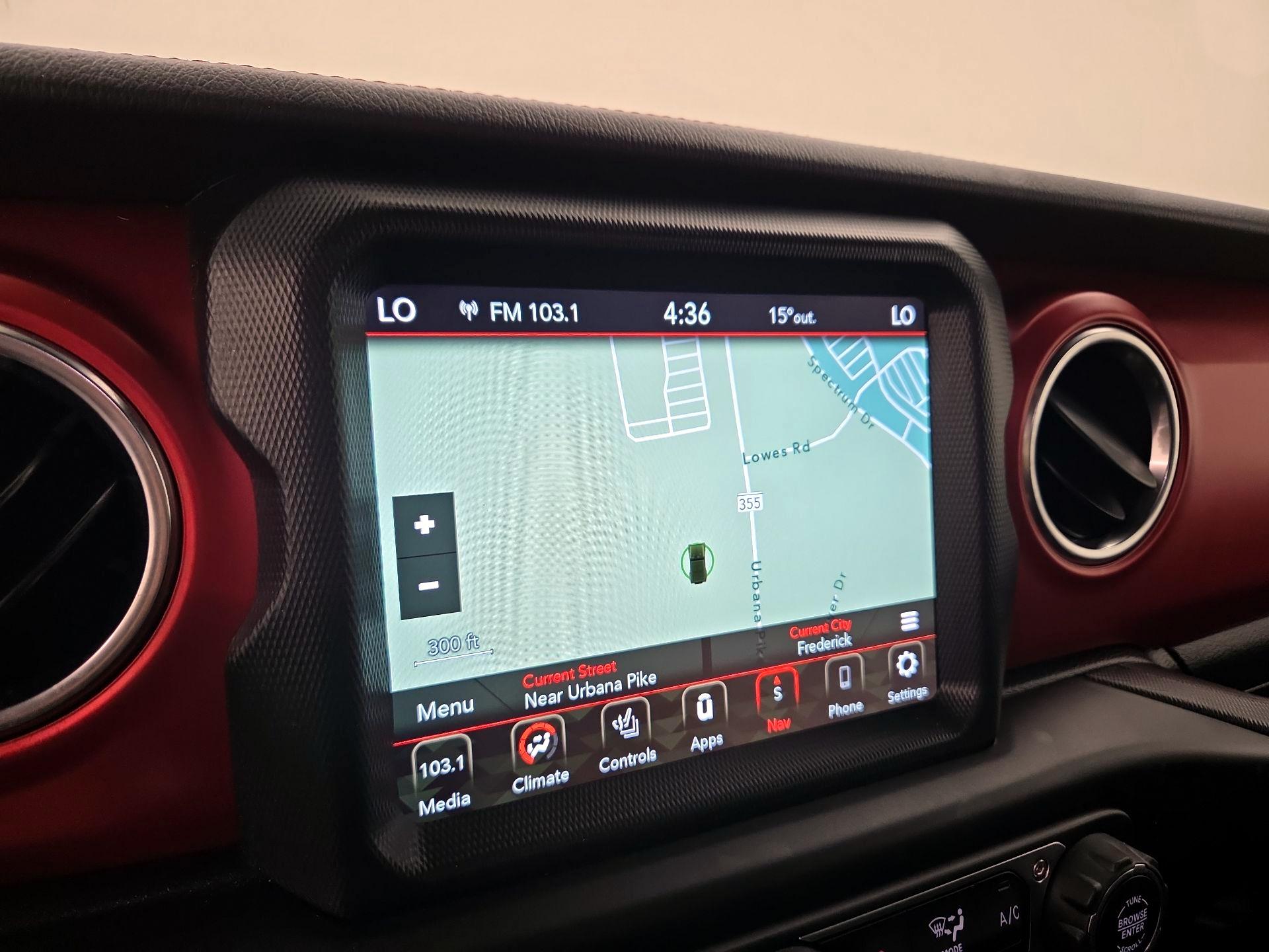 Thumbnail: 2022 Jeep Wrangler - 14