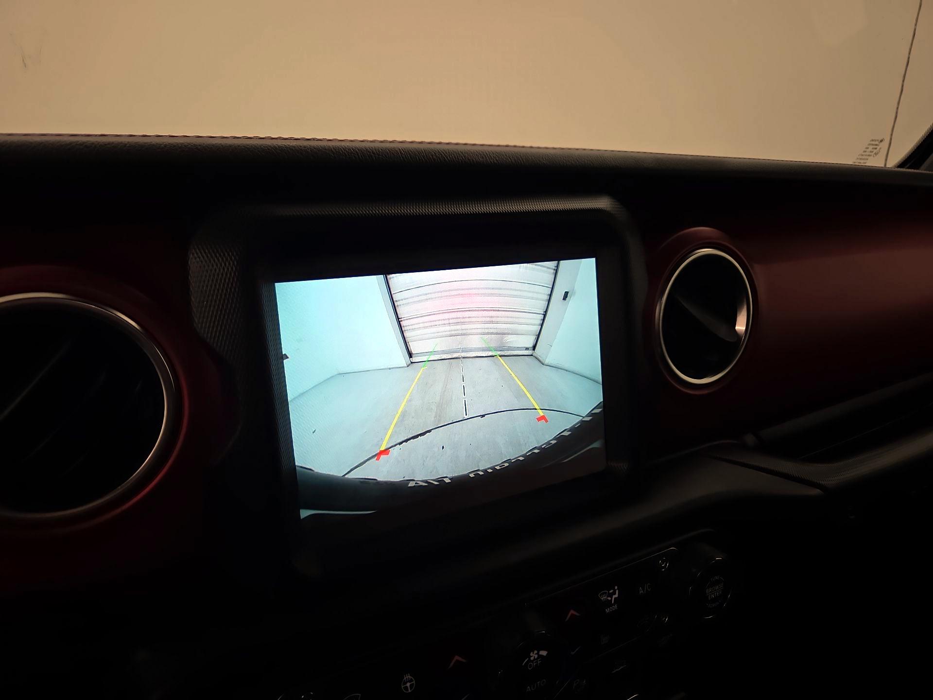 Thumbnail: 2022 Jeep Wrangler - 15