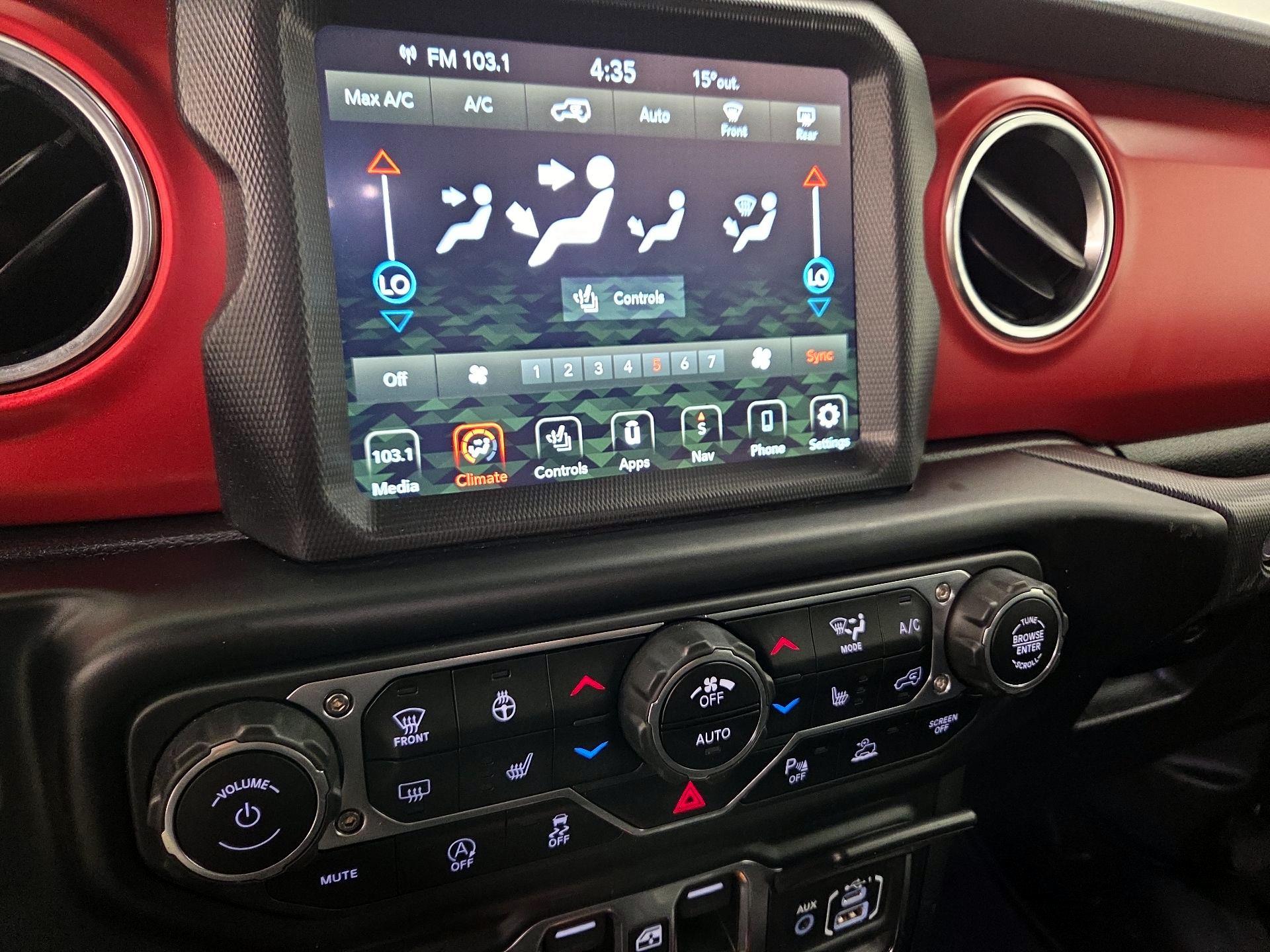 Thumbnail: 2022 Jeep Wrangler - 17