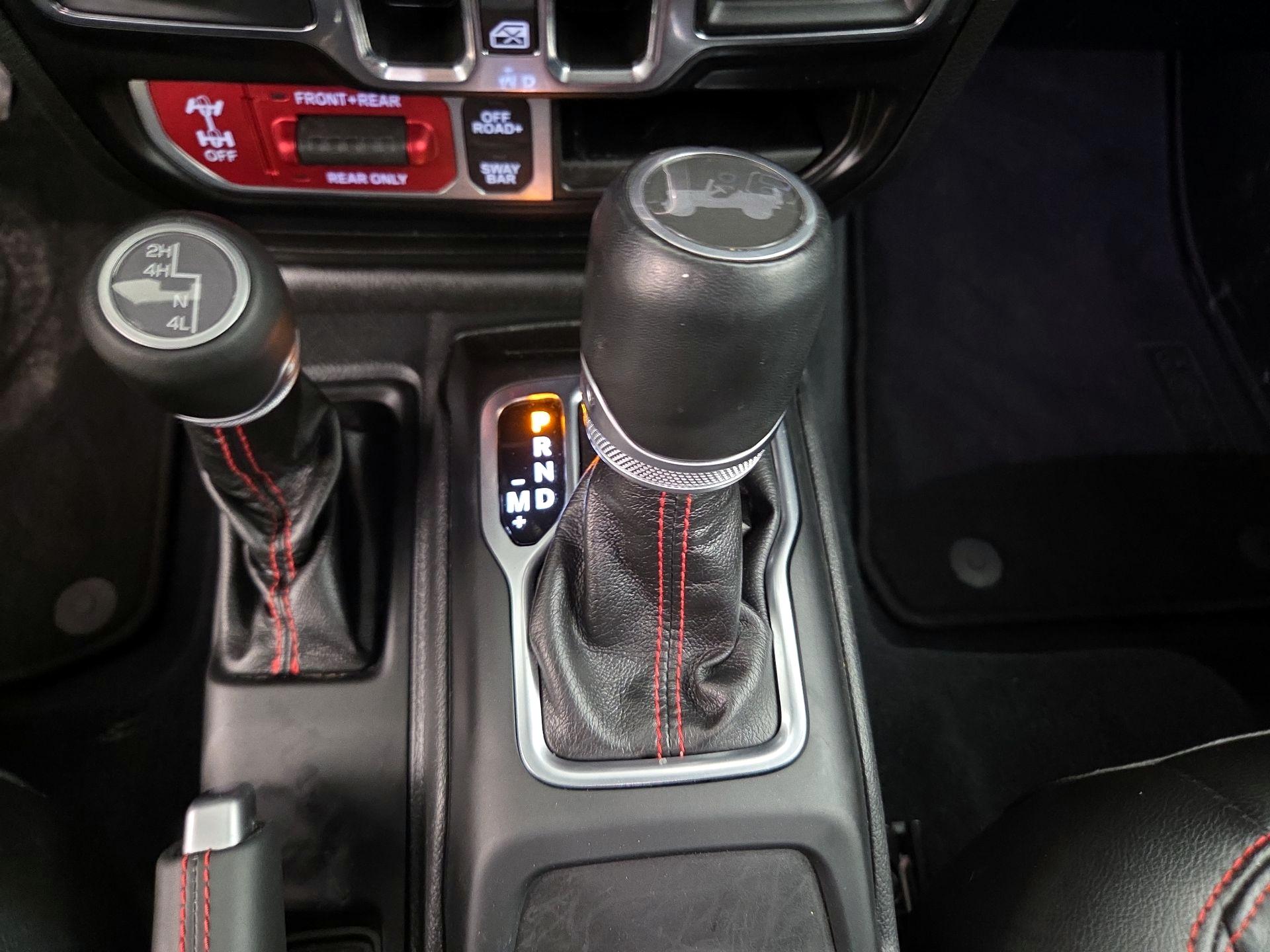 Thumbnail: 2022 Jeep Wrangler - 18