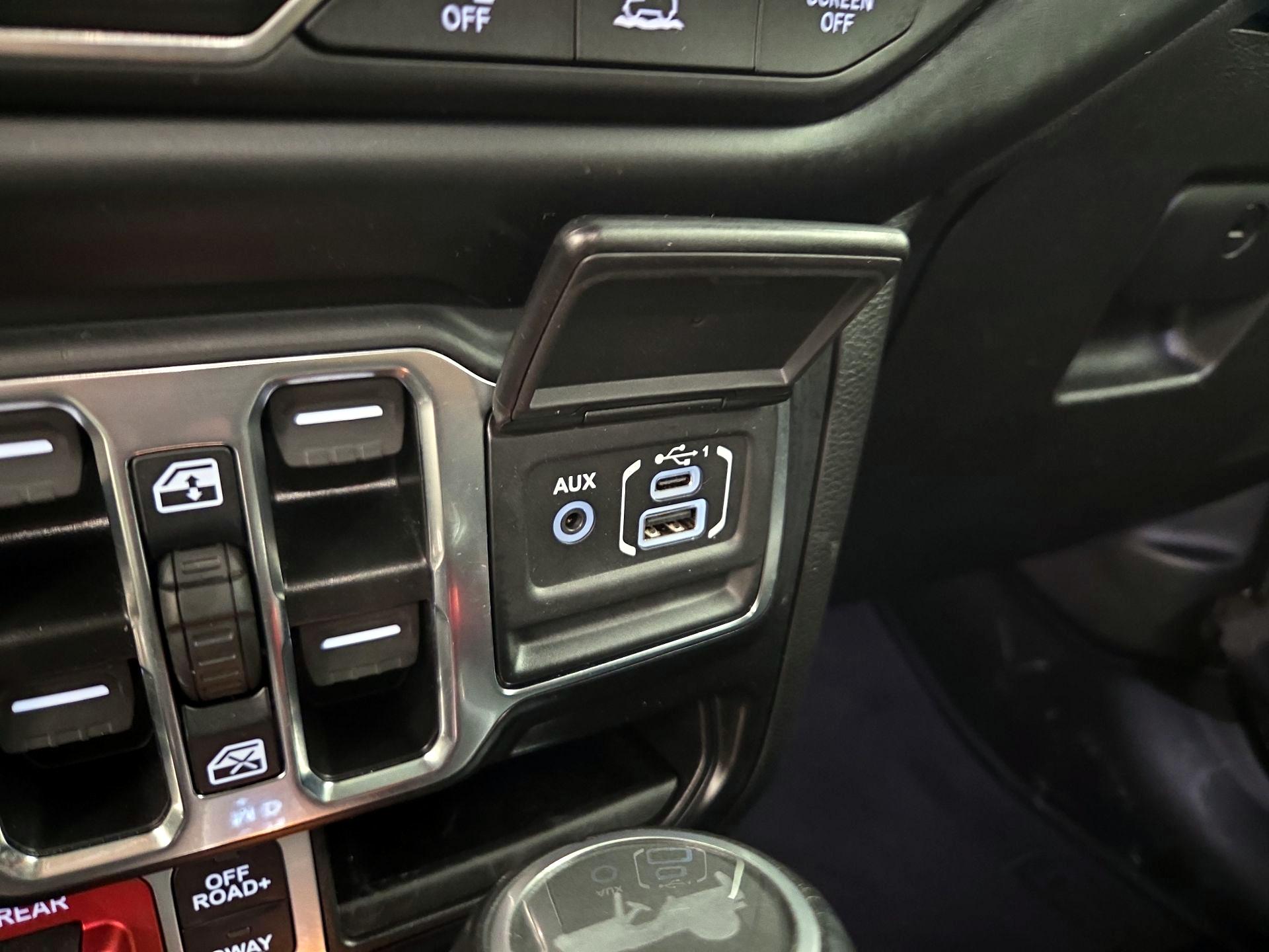 Thumbnail: 2022 Jeep Wrangler - 19