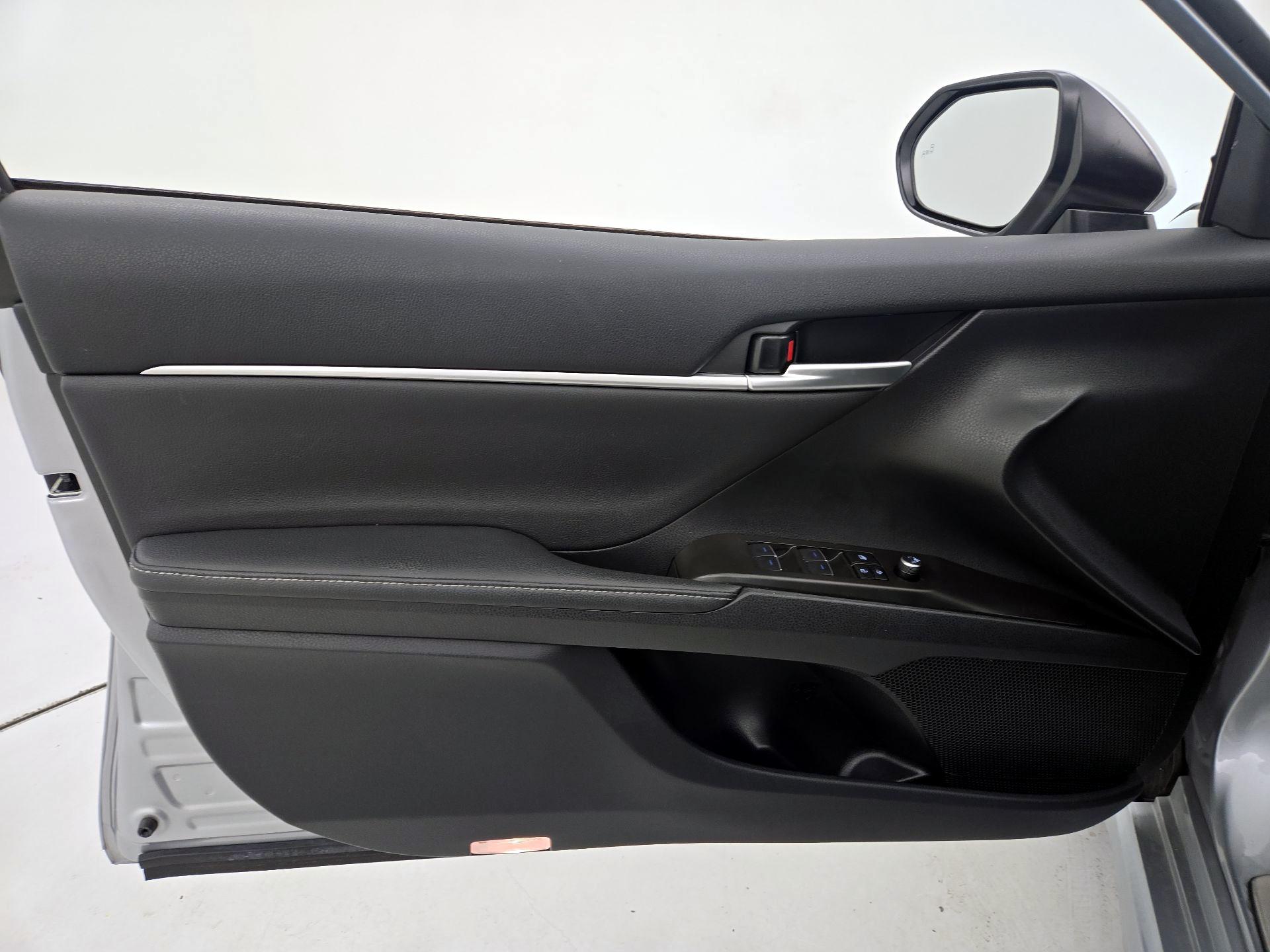 Thumbnail: 2023 Toyota Camry - 12