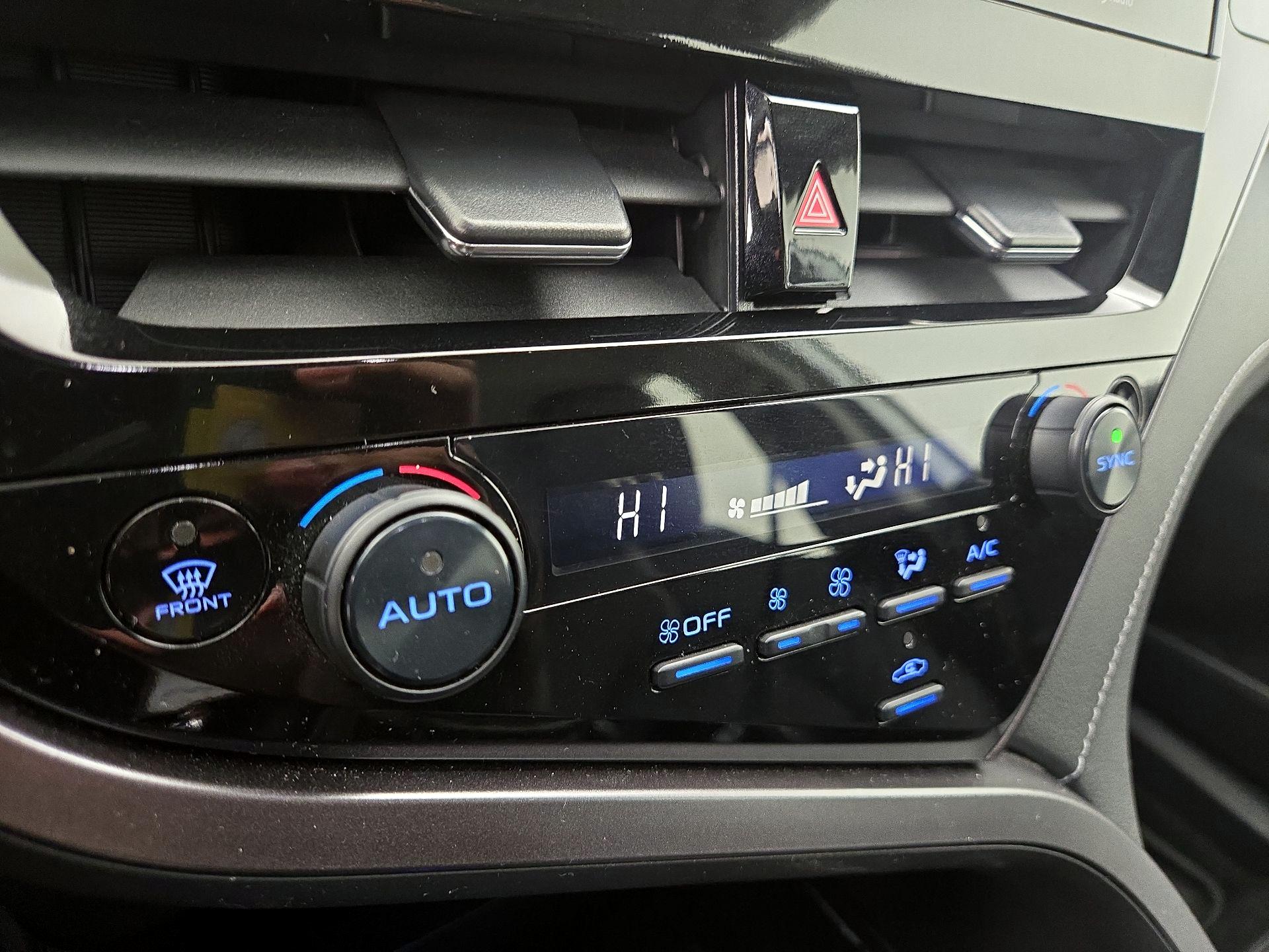 Thumbnail: 2023 Toyota Camry - 16