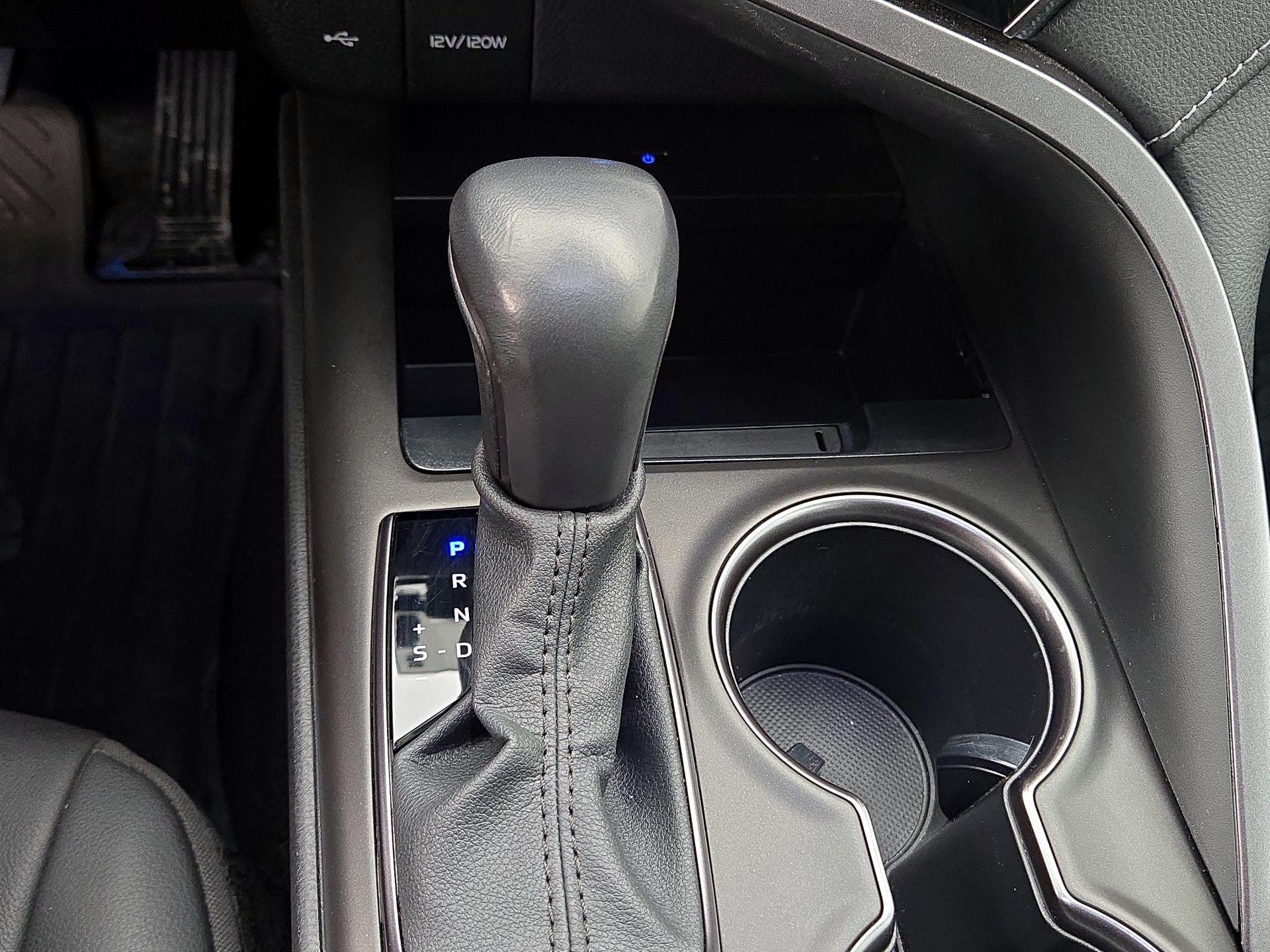 Thumbnail: 2023 Toyota Camry - 17