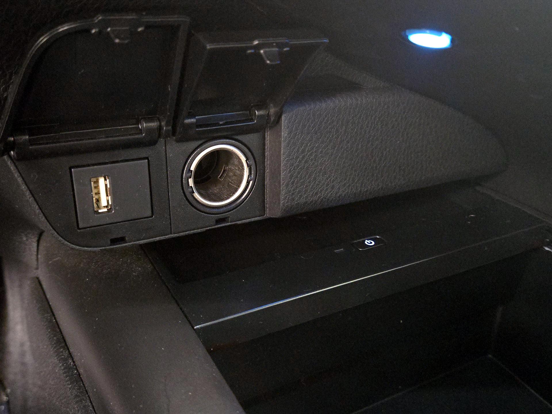 Thumbnail: 2023 Toyota Camry - 18