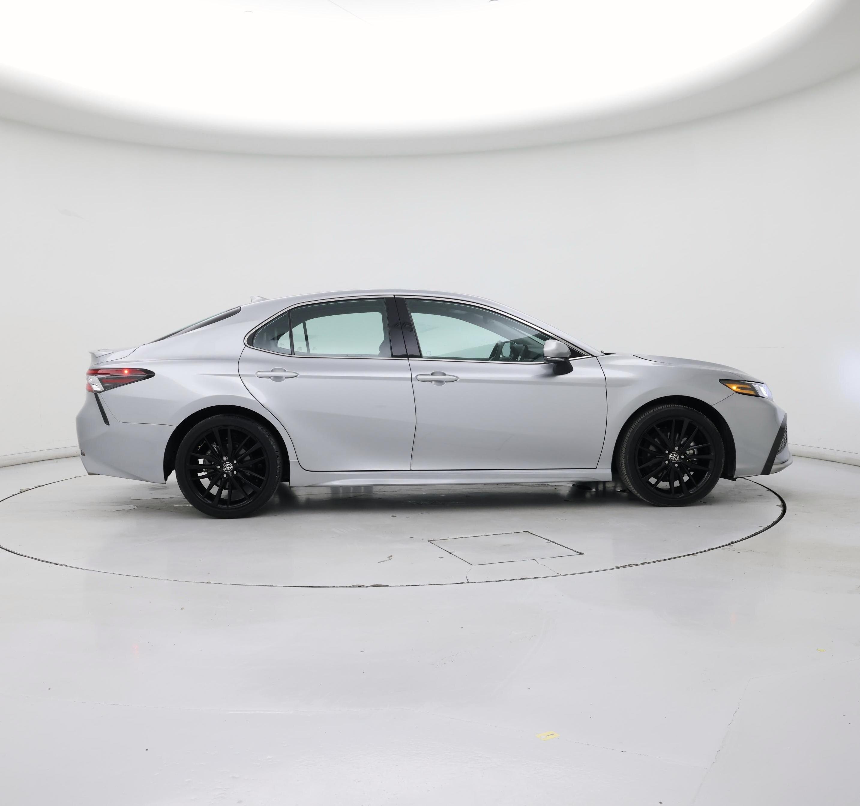 Thumbnail: 2023 Toyota Camry - 7