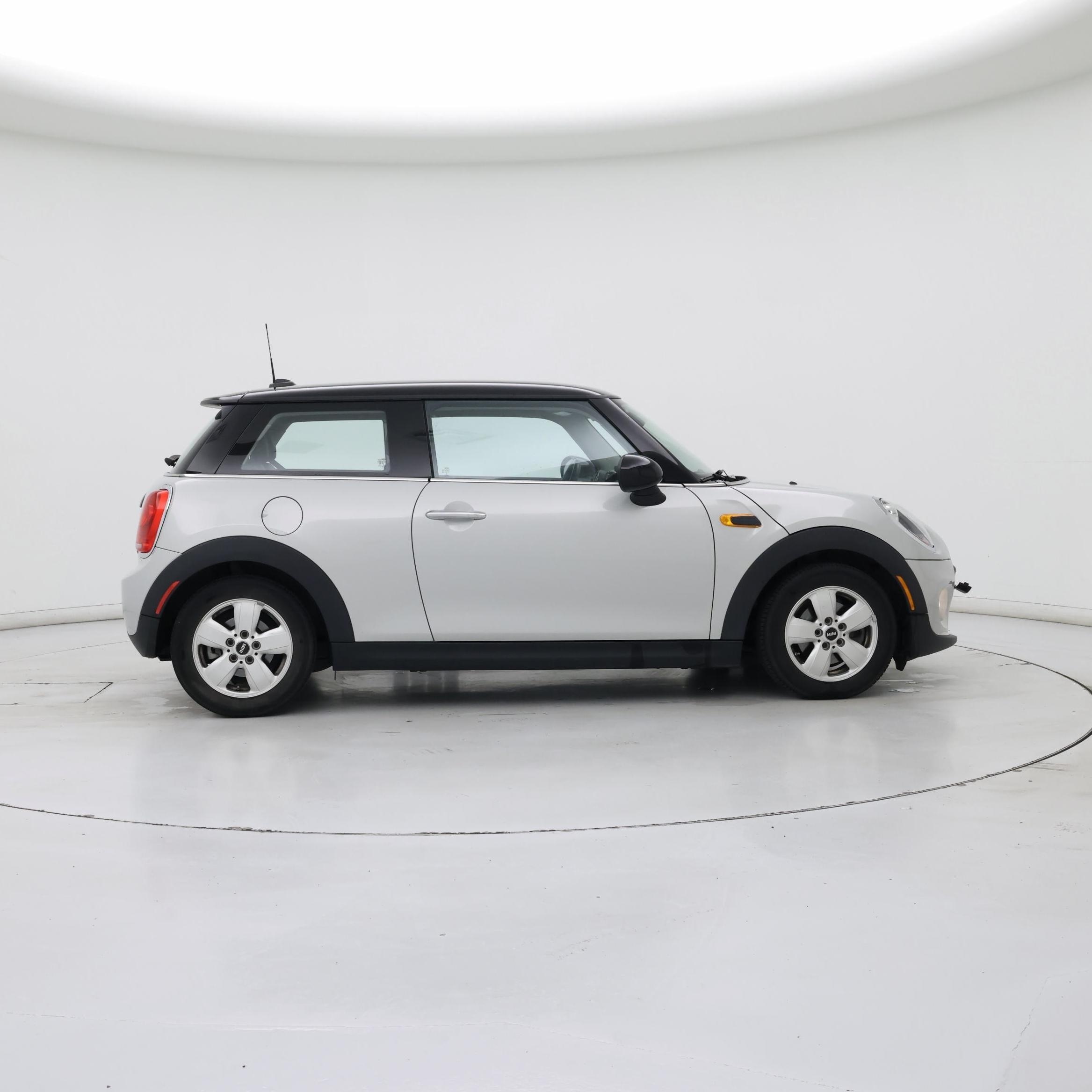Thumbnail: 2016 MINI Cooper Hardtop - 7