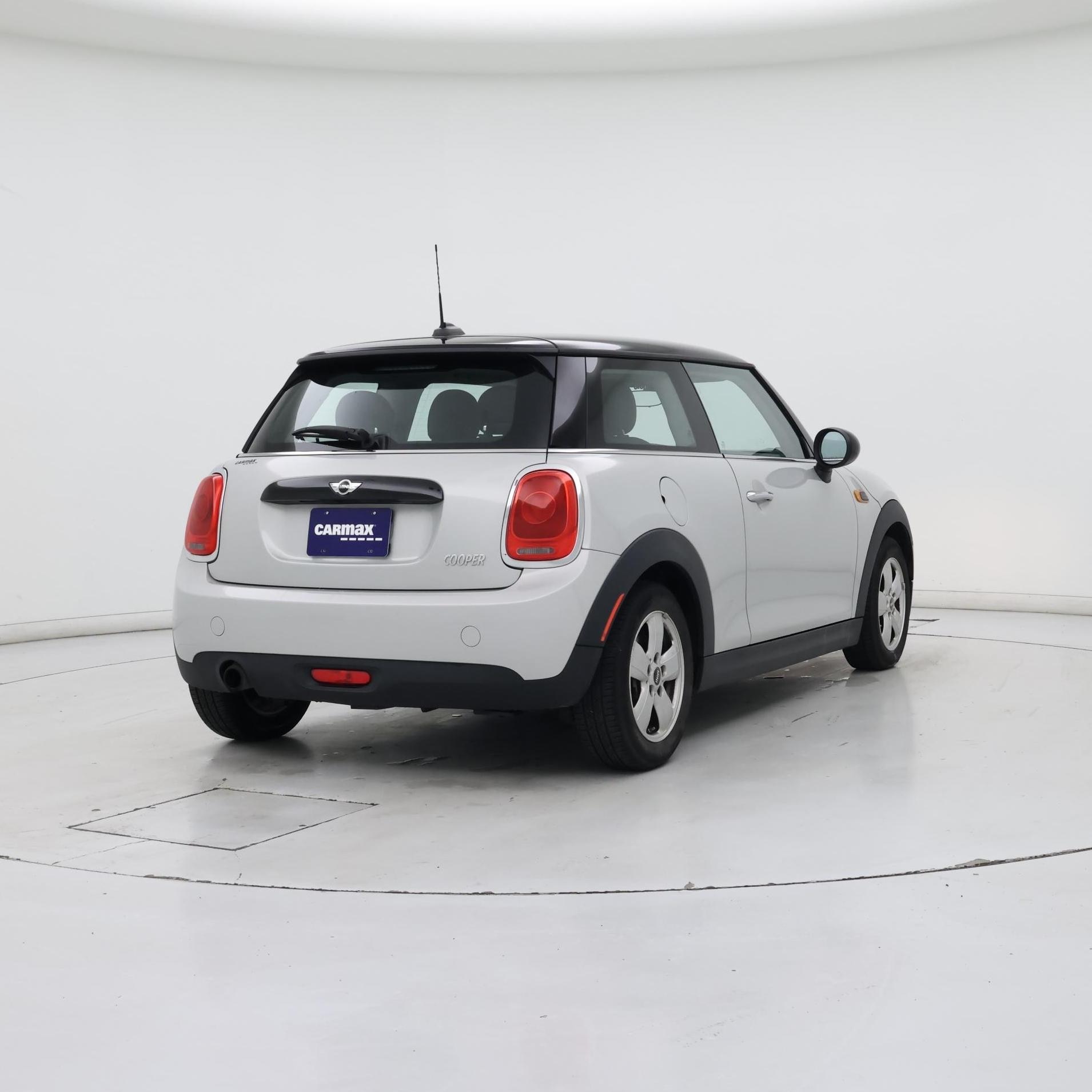 Thumbnail: 2016 MINI Cooper Hardtop - 8