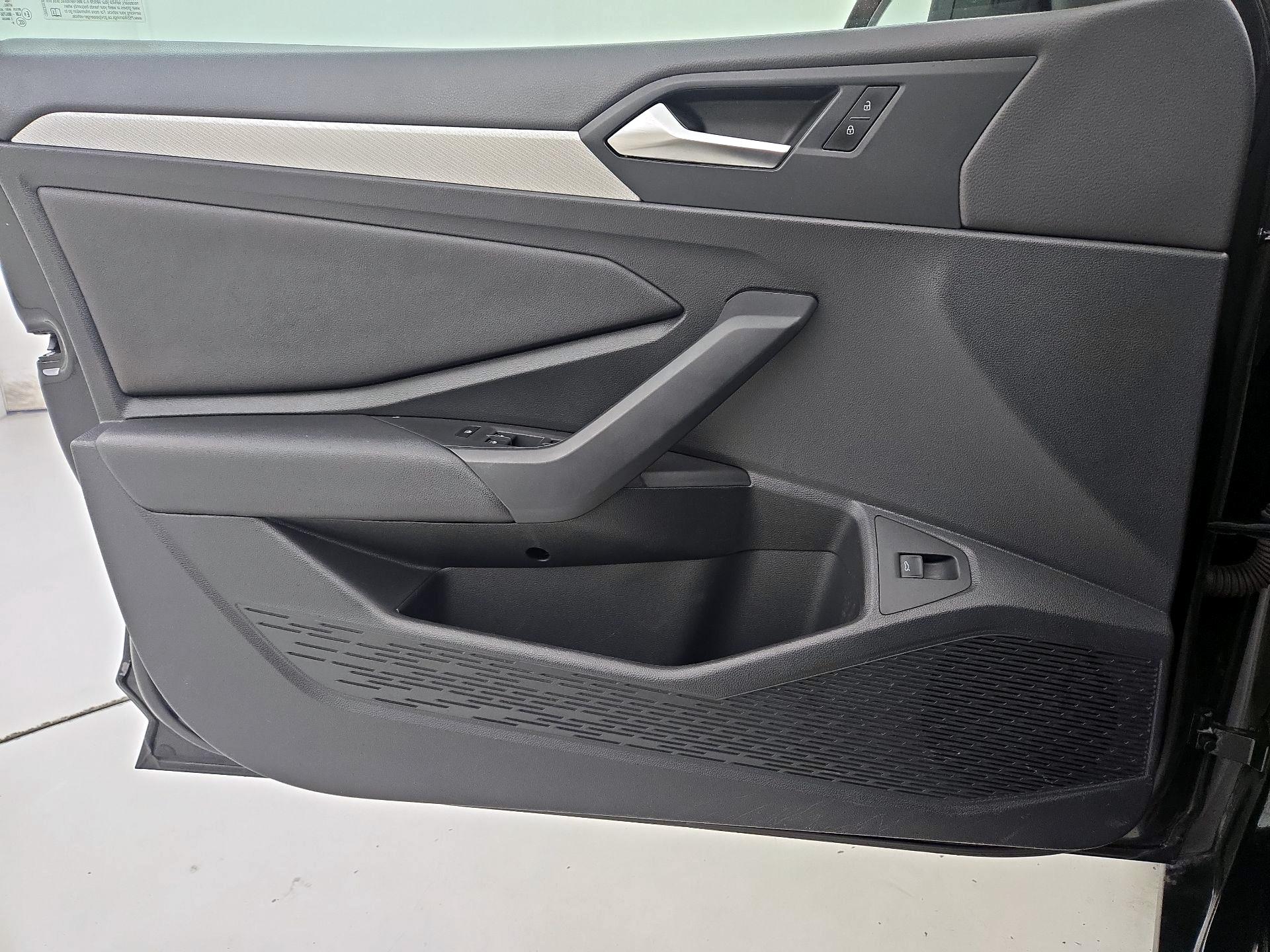 Thumbnail: 2020 Volkswagen Jetta - 12