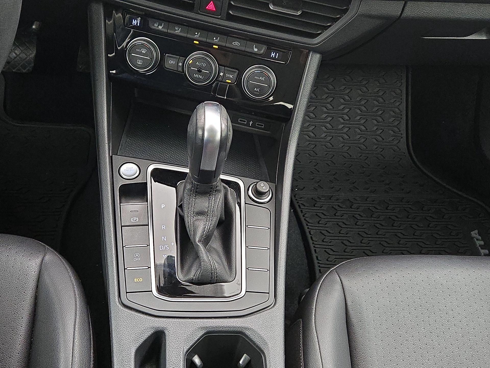 Thumbnail: 2020 Volkswagen Jetta - 17