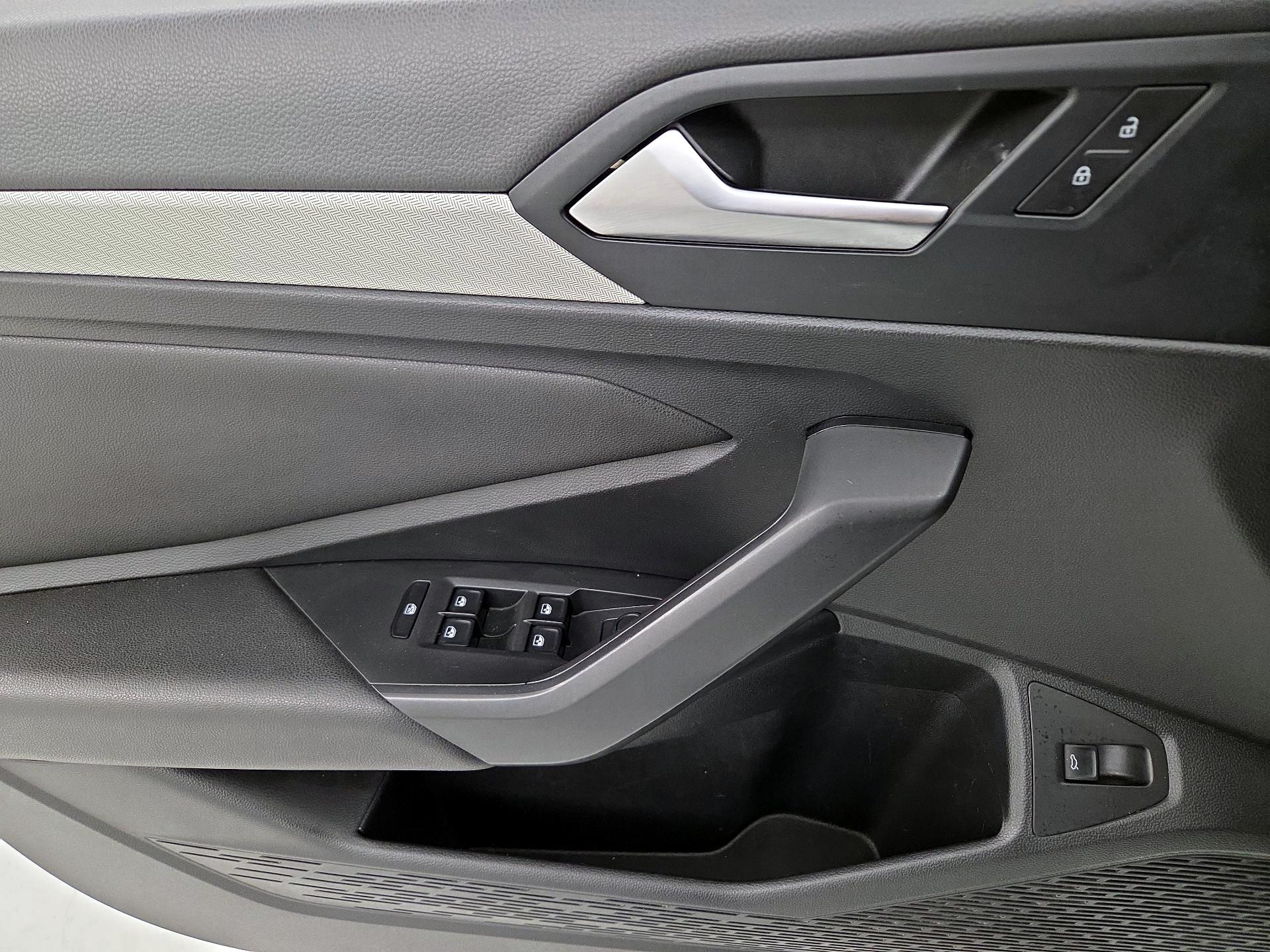 Thumbnail: 2020 Volkswagen Jetta - 12