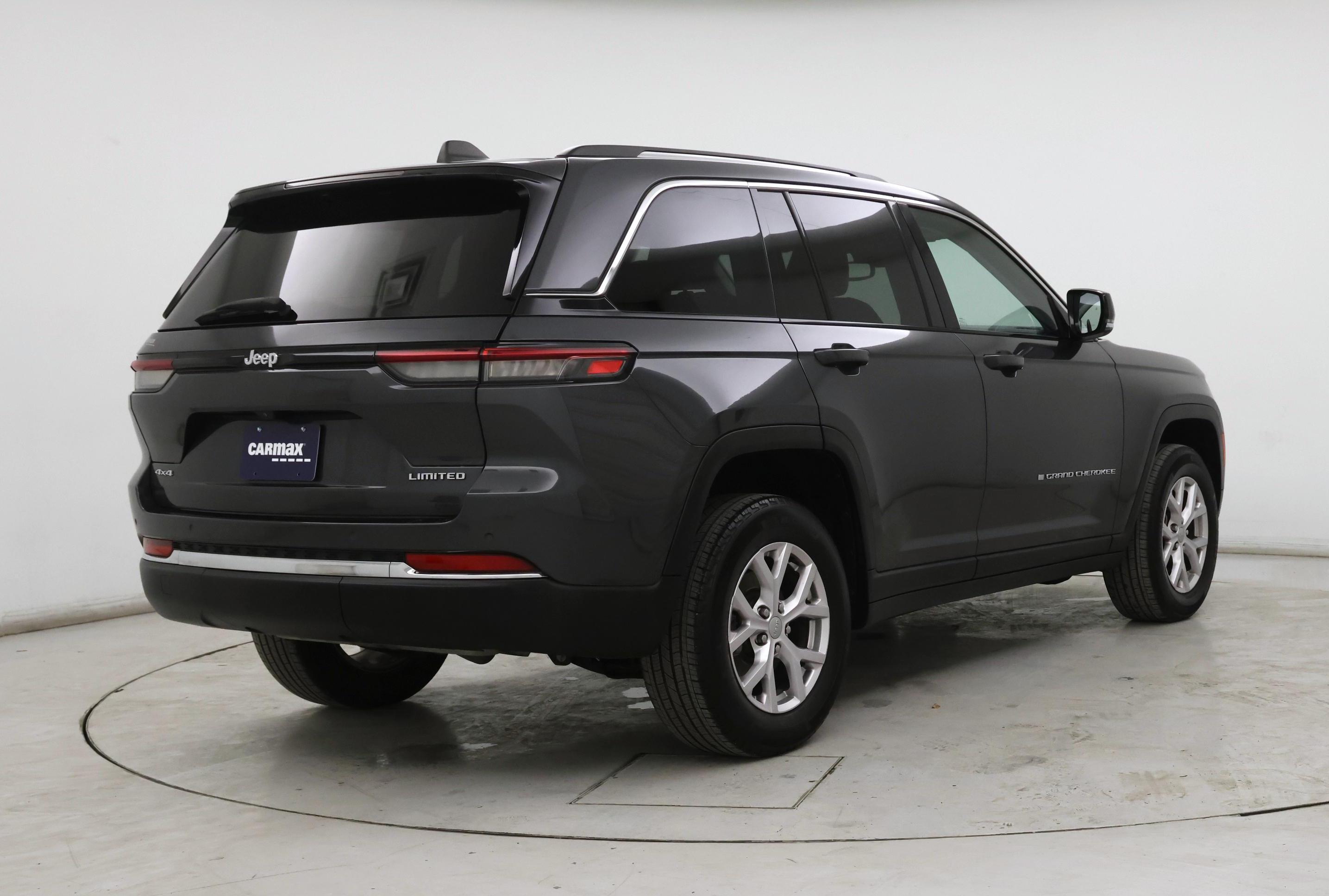 Thumbnail: 2022 Jeep Grand Cherokee - 8