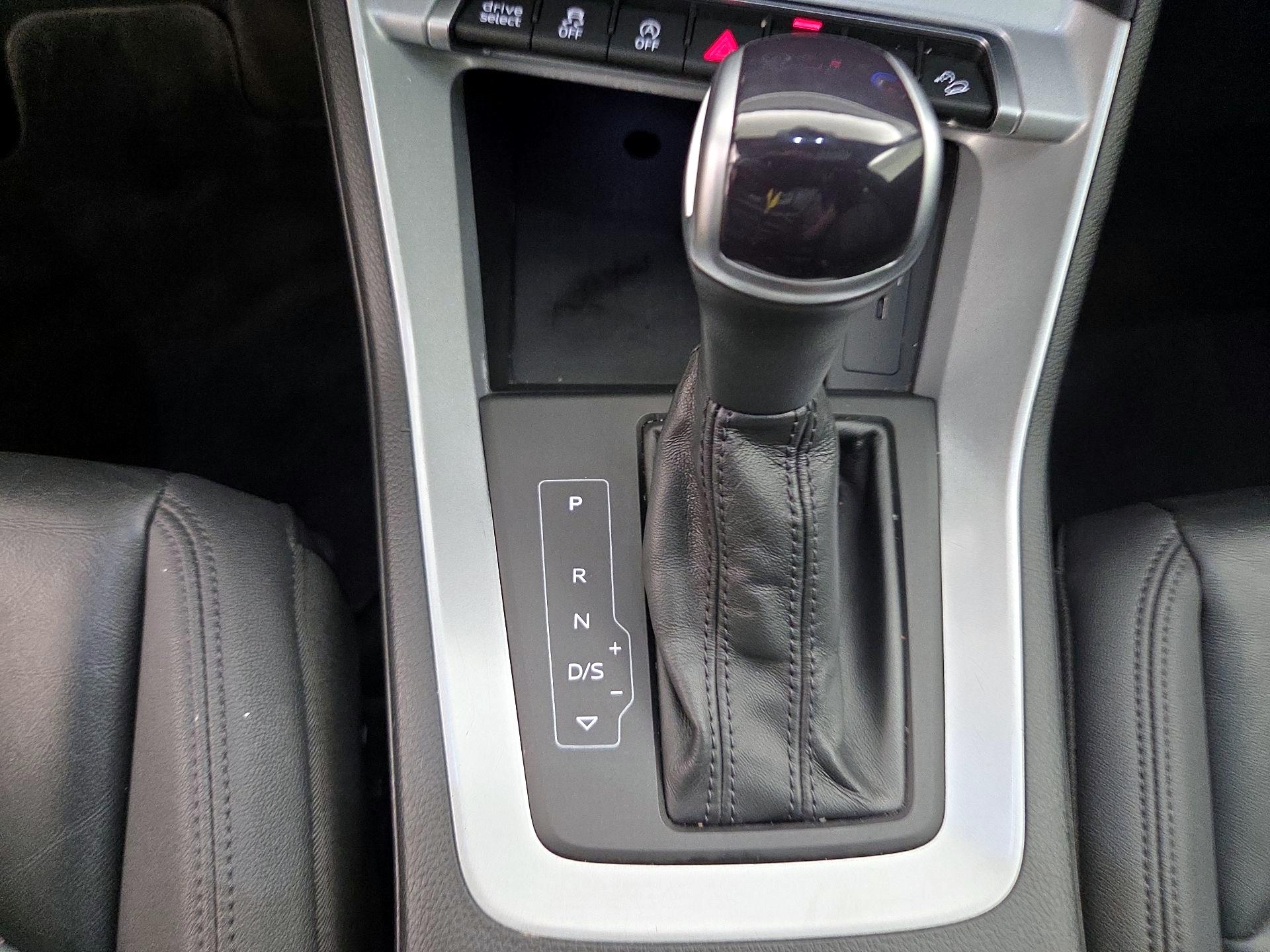 Thumbnail: 2023 Audi Q3 - 17