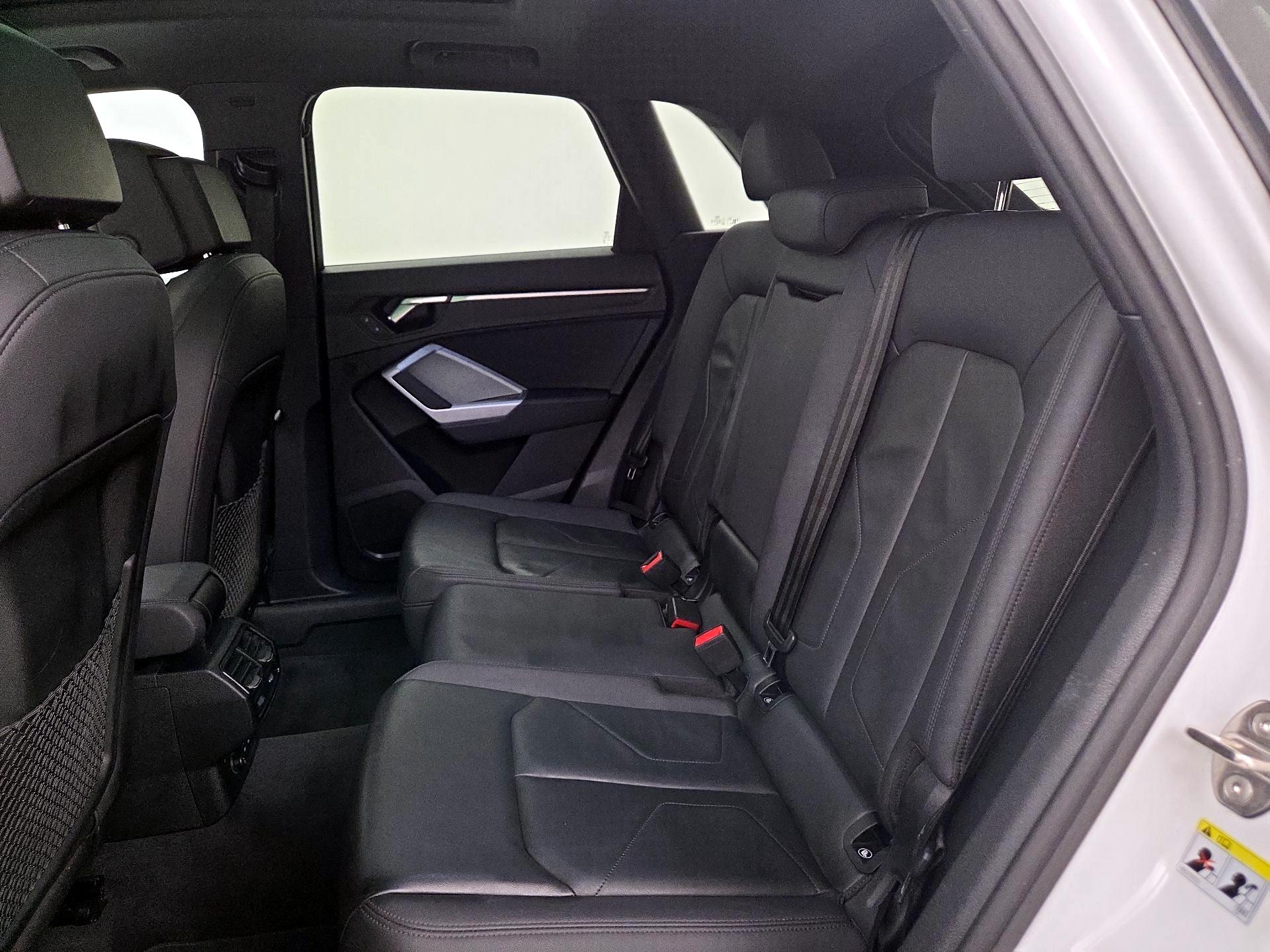 Thumbnail: 2023 Audi Q3 - 20