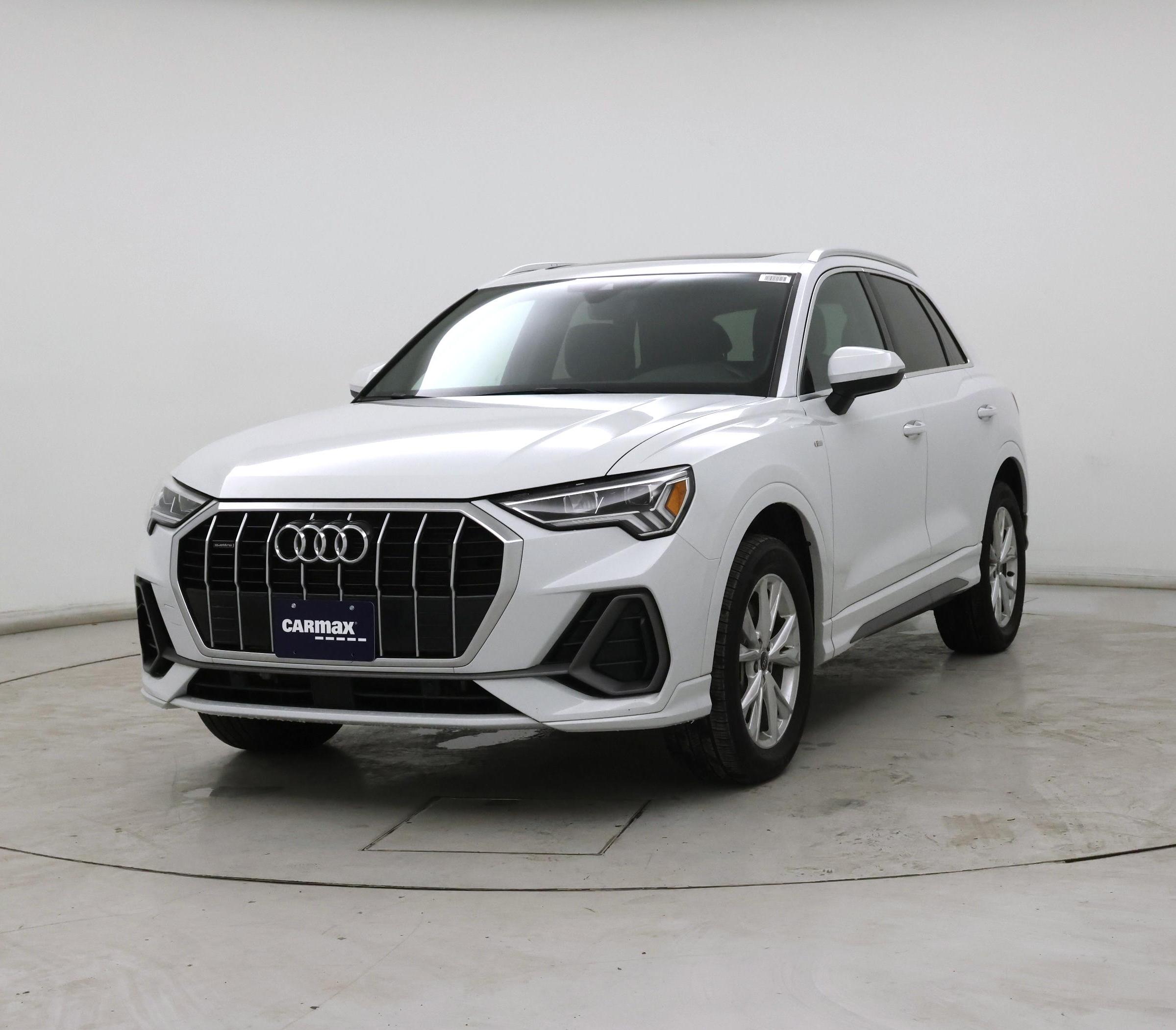 Thumbnail: 2023 Audi Q3 - 4
