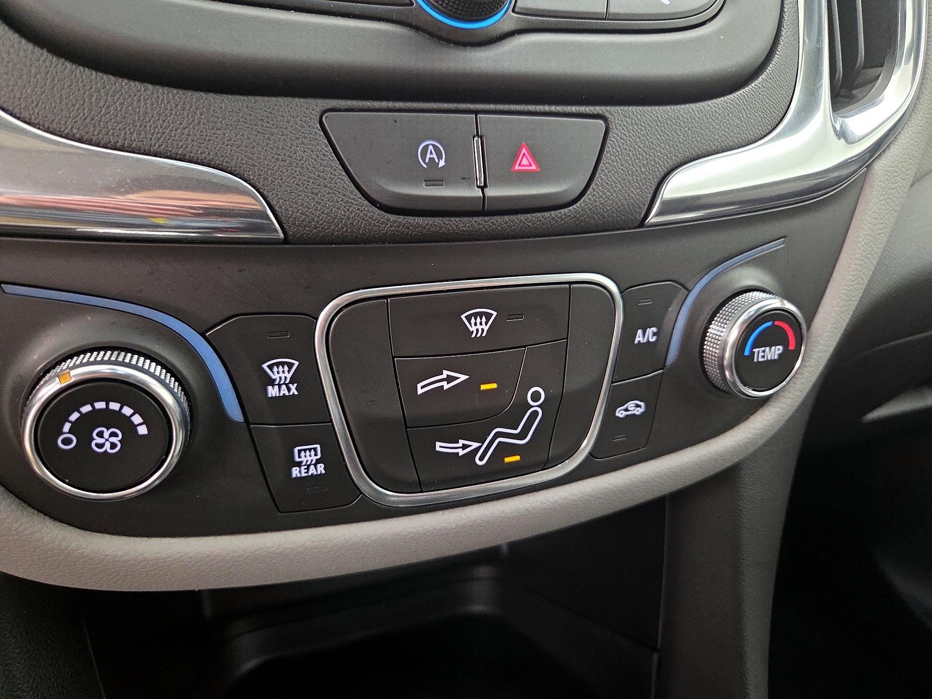 Thumbnail: 2022 Chevrolet Equinox - 16