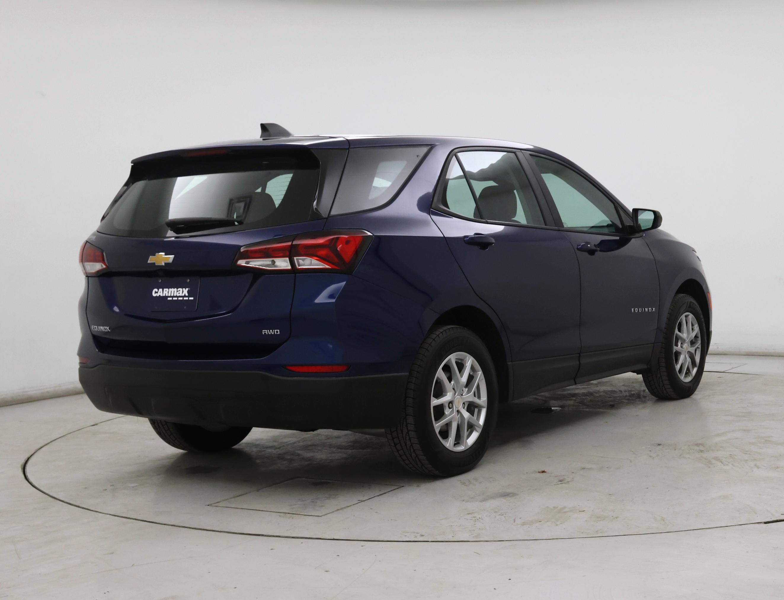 Thumbnail: 2022 Chevrolet Equinox - 8