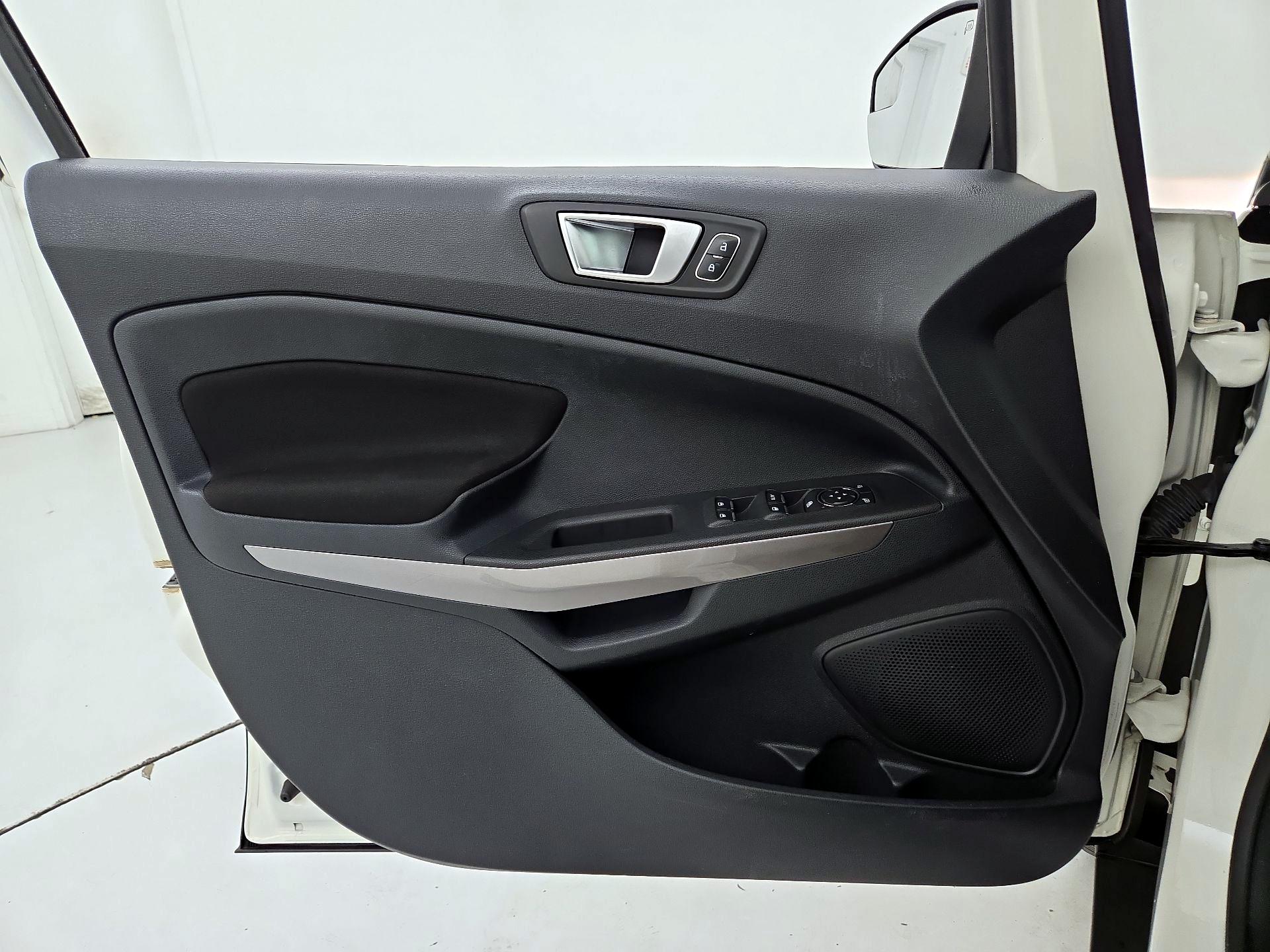 Thumbnail: 2018 Ford EcoSport - 12