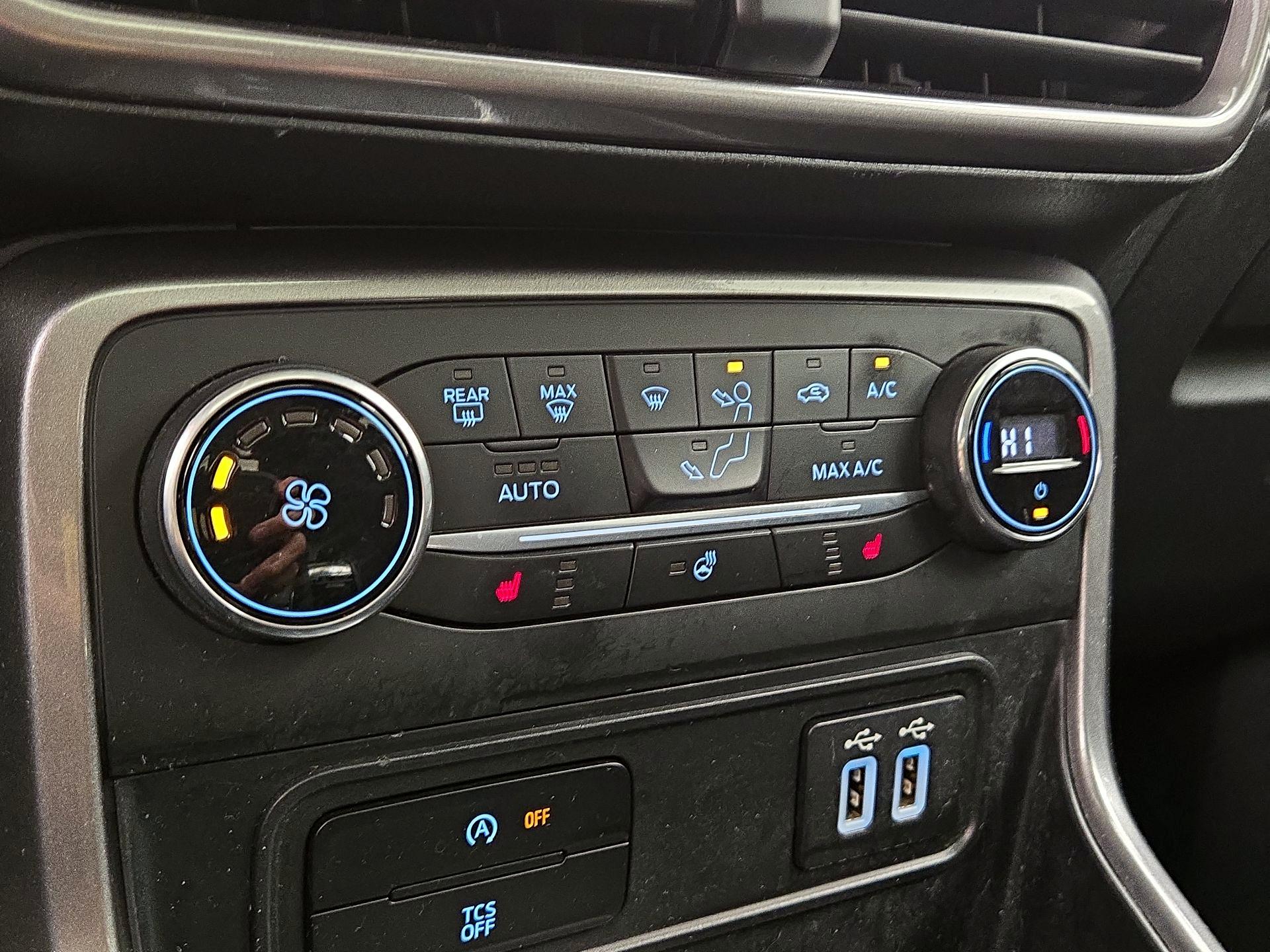 Thumbnail: 2018 Ford EcoSport - 16