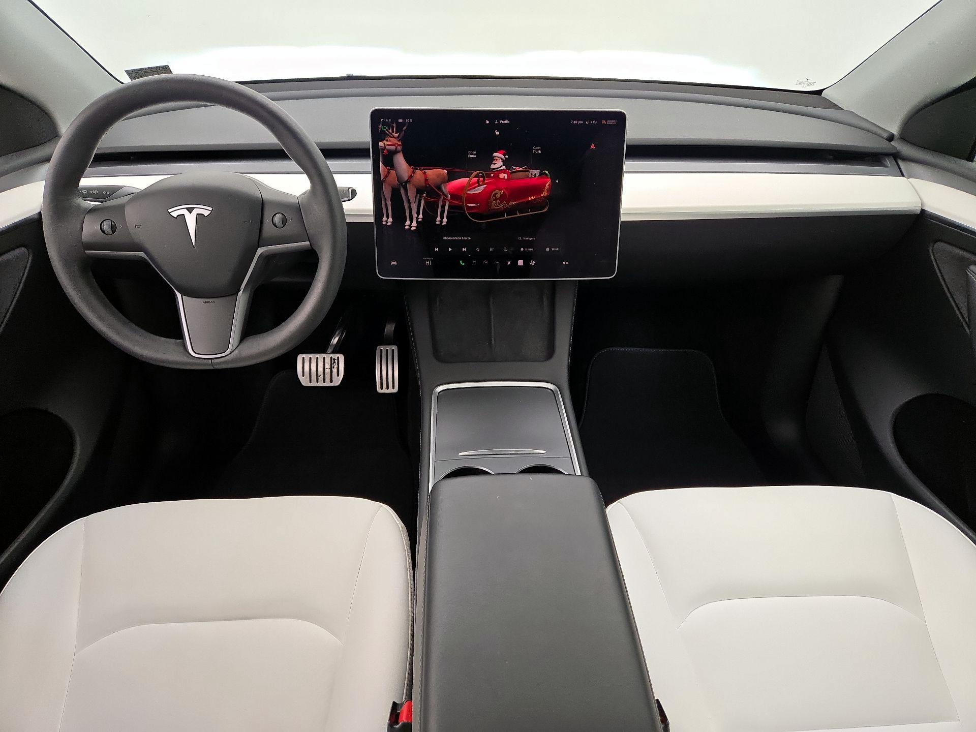 Thumbnail: 2023 Tesla Model Y - 9