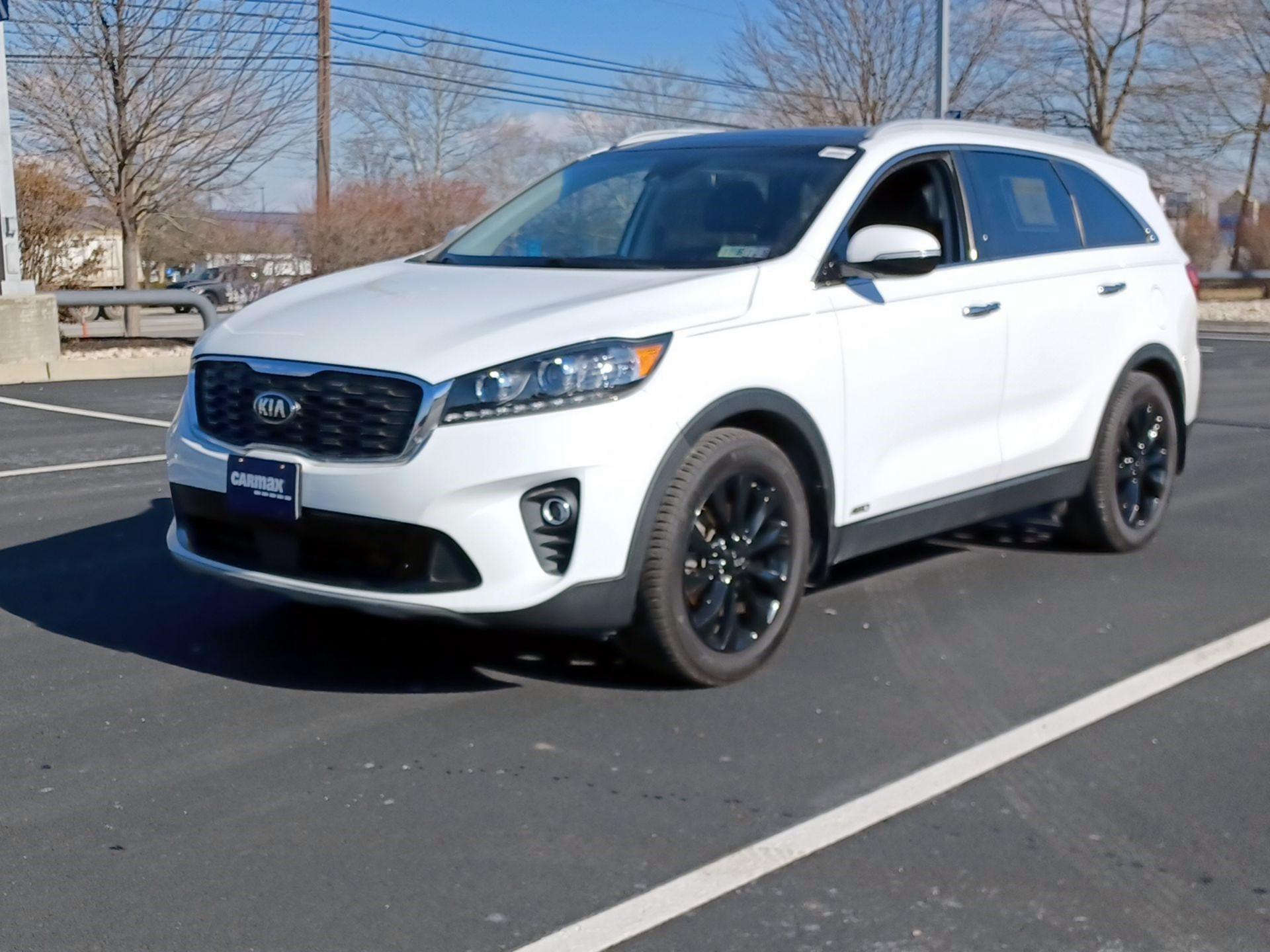 Thumbnail: 2020 Kia Sorento - 3