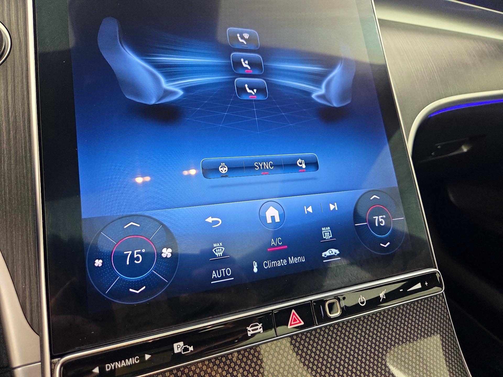 Thumbnail: 2022 Mercedes-Benz C-Class - 16