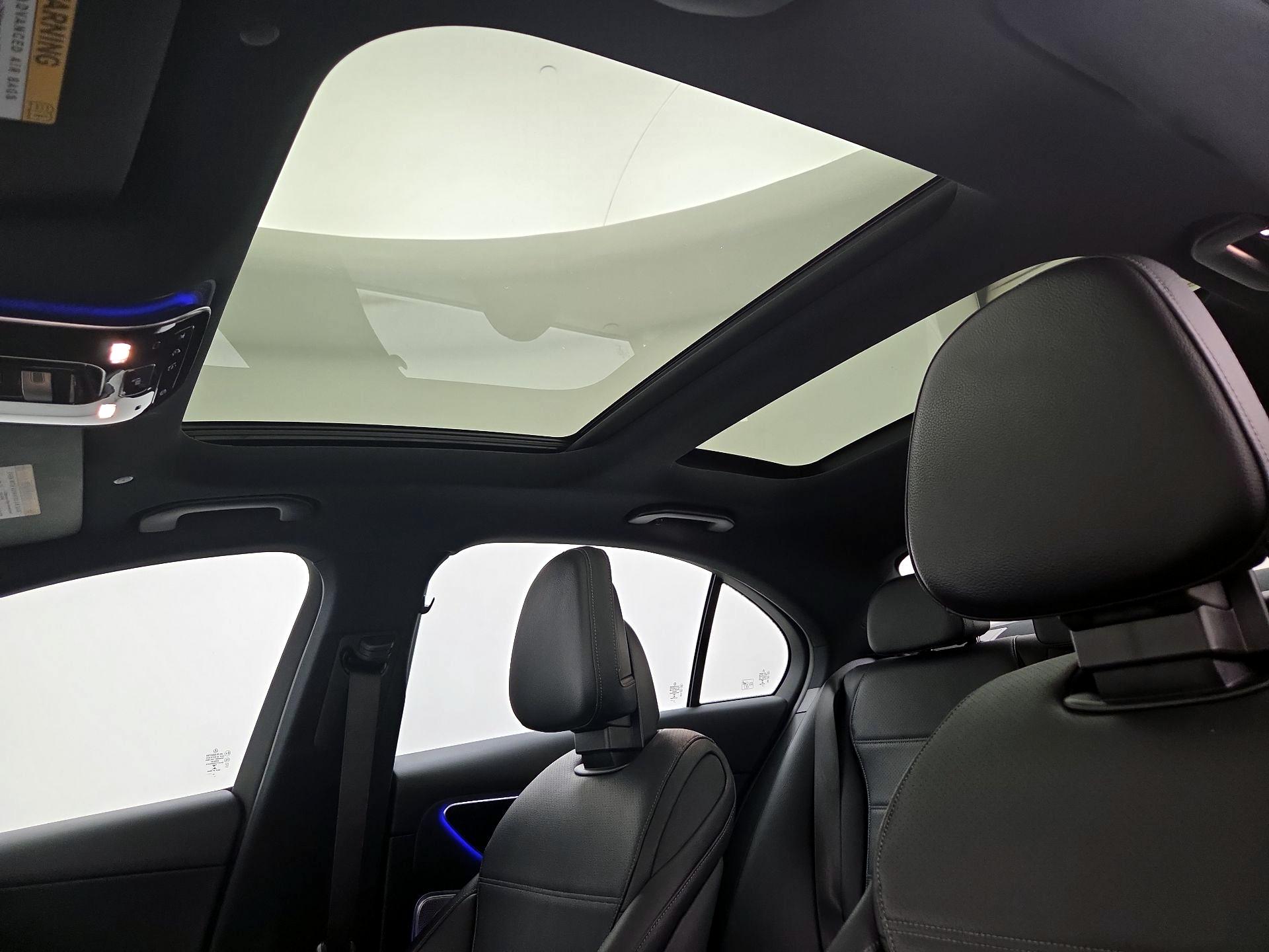 Thumbnail: 2022 Mercedes-Benz C-Class - 19