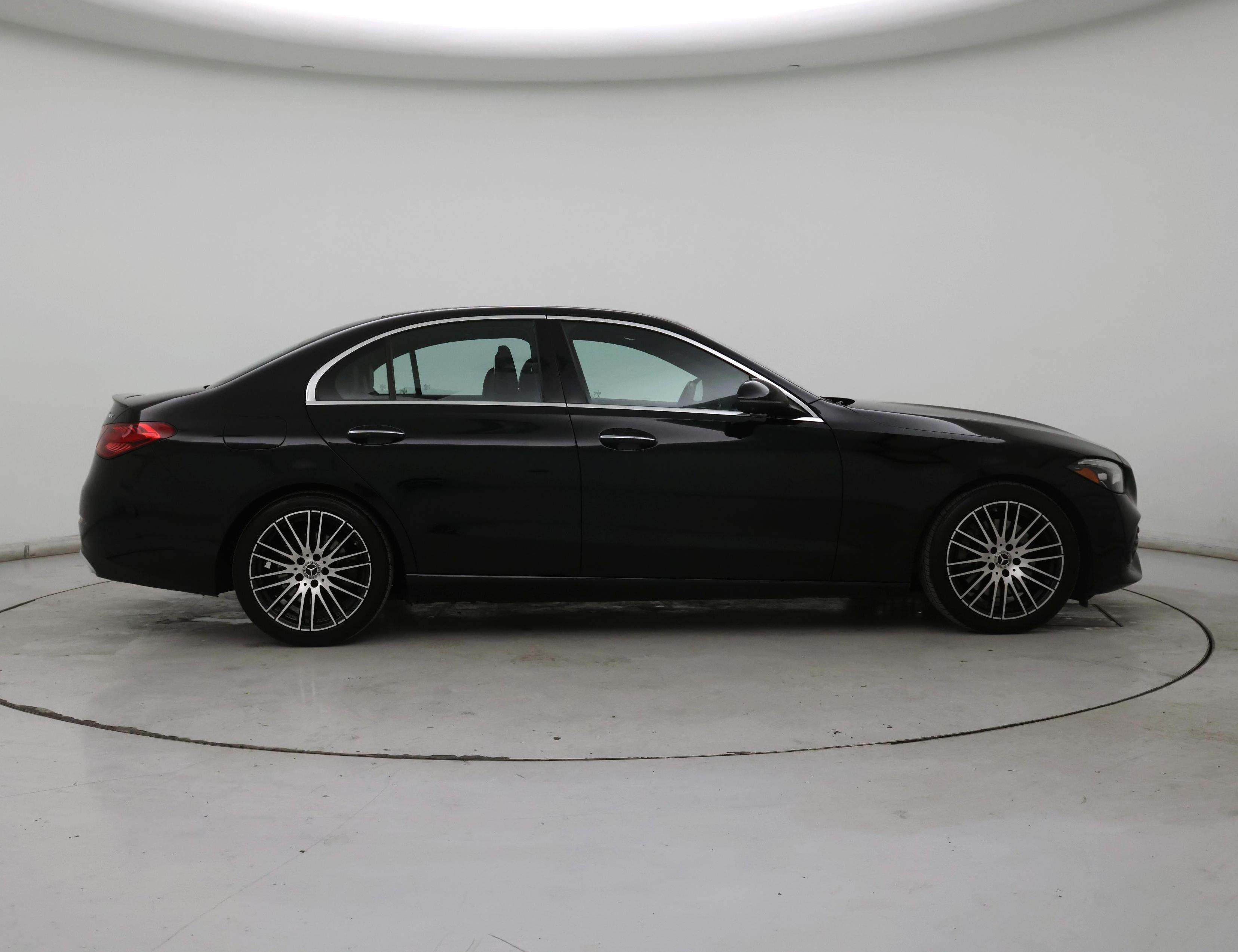 Thumbnail: 2022 Mercedes-Benz C-Class - 7