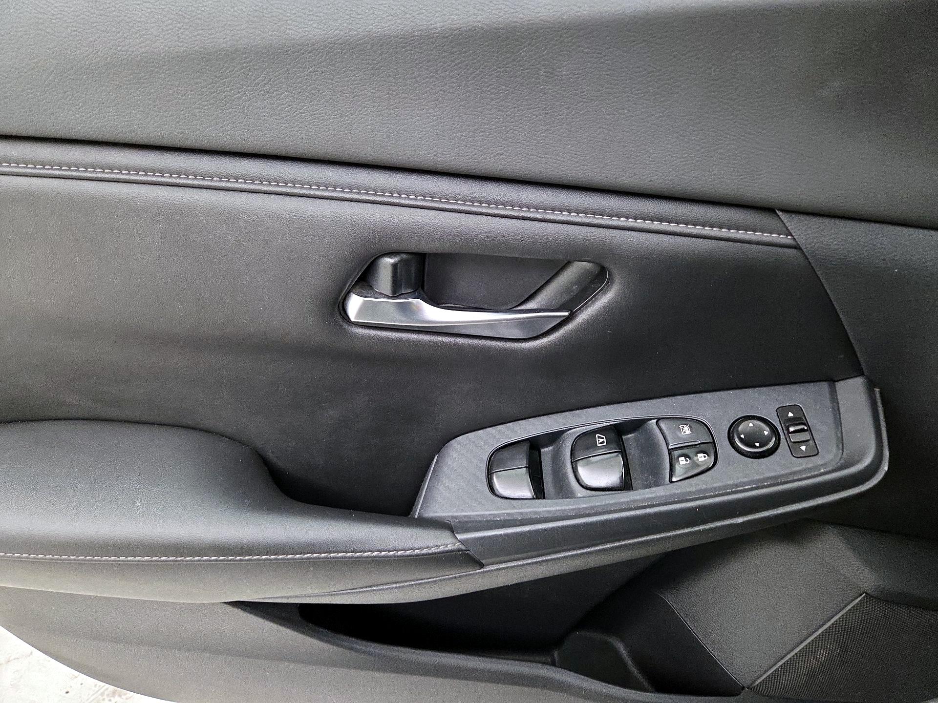 Thumbnail: 2020 Nissan Sentra - 12