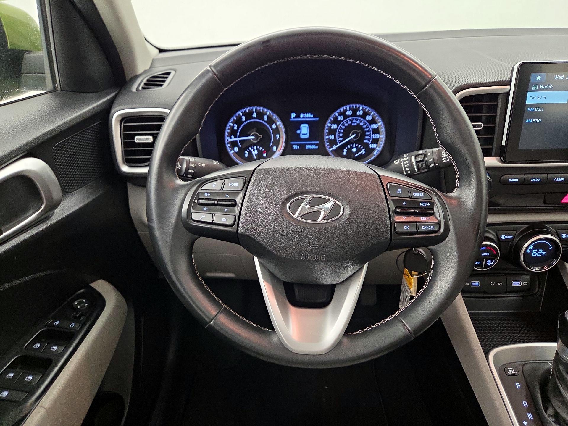 Thumbnail: 2022 Hyundai Venue - 10