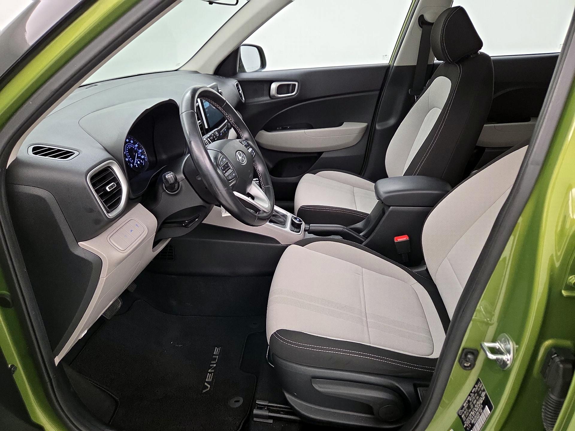 Thumbnail: 2022 Hyundai Venue - 11