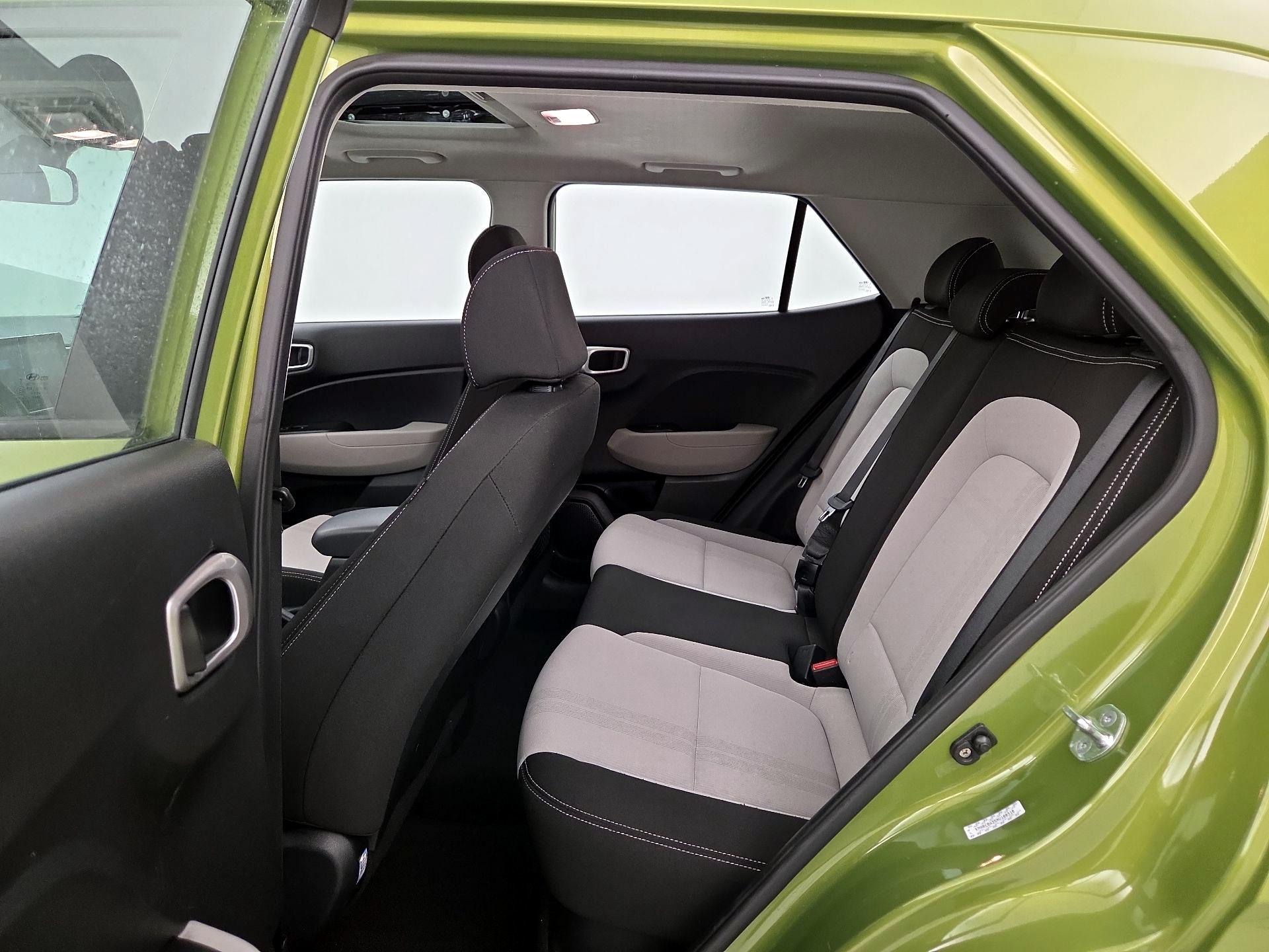 Thumbnail: 2022 Hyundai Venue - 20