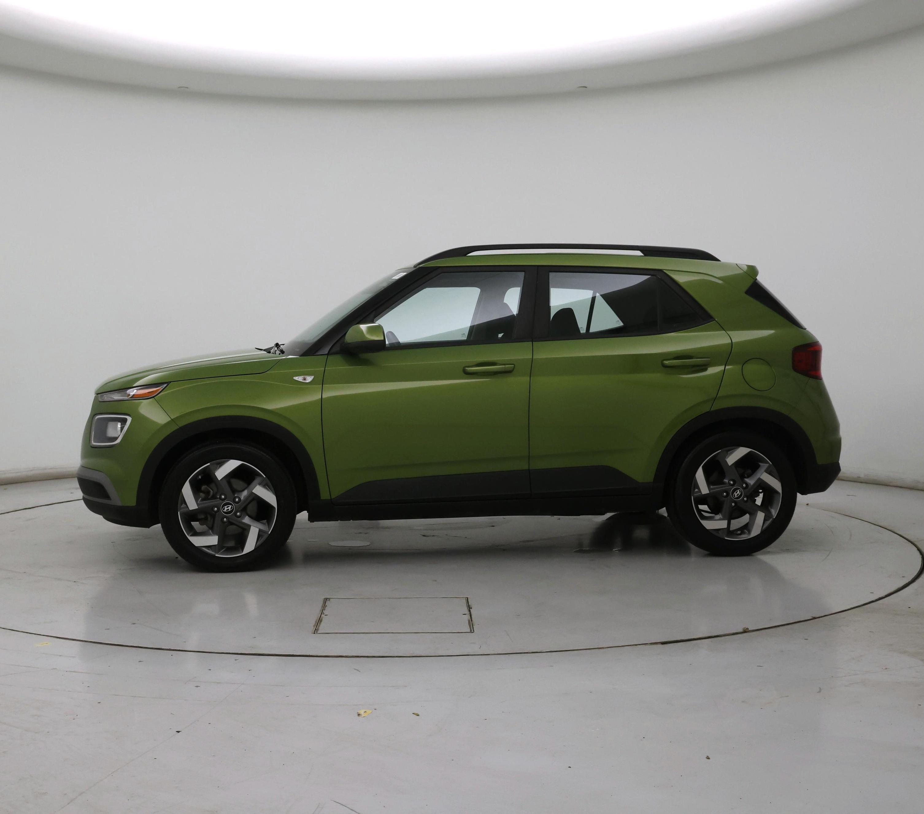 Thumbnail: 2022 Hyundai Venue - 3