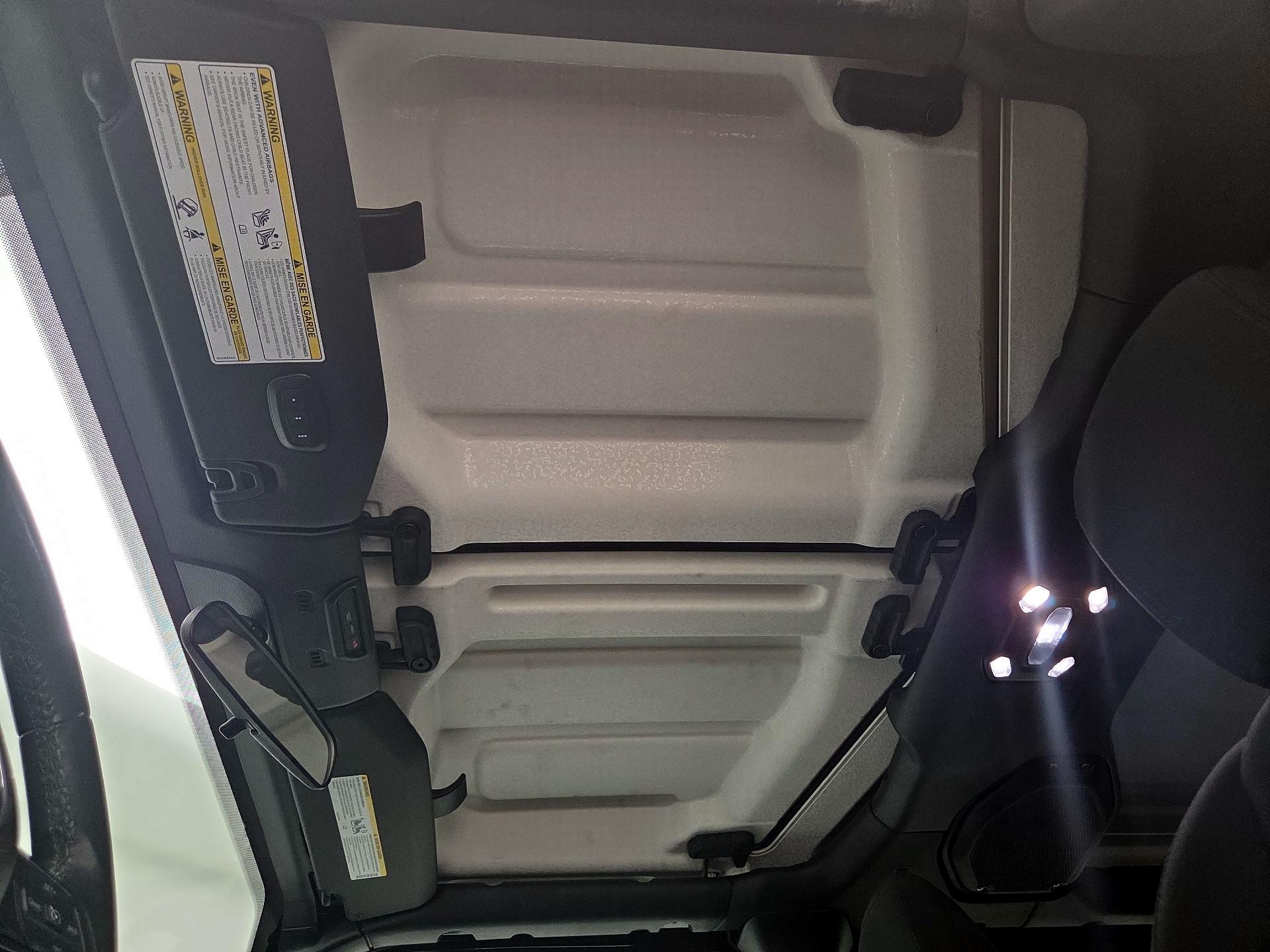 Thumbnail: 2022 Jeep Gladiator - 17