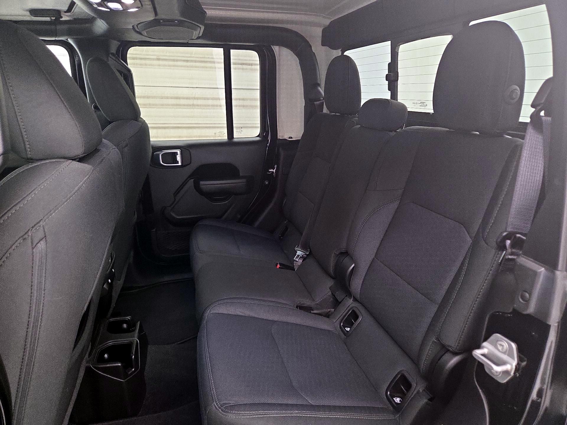 Thumbnail: 2022 Jeep Gladiator - 18