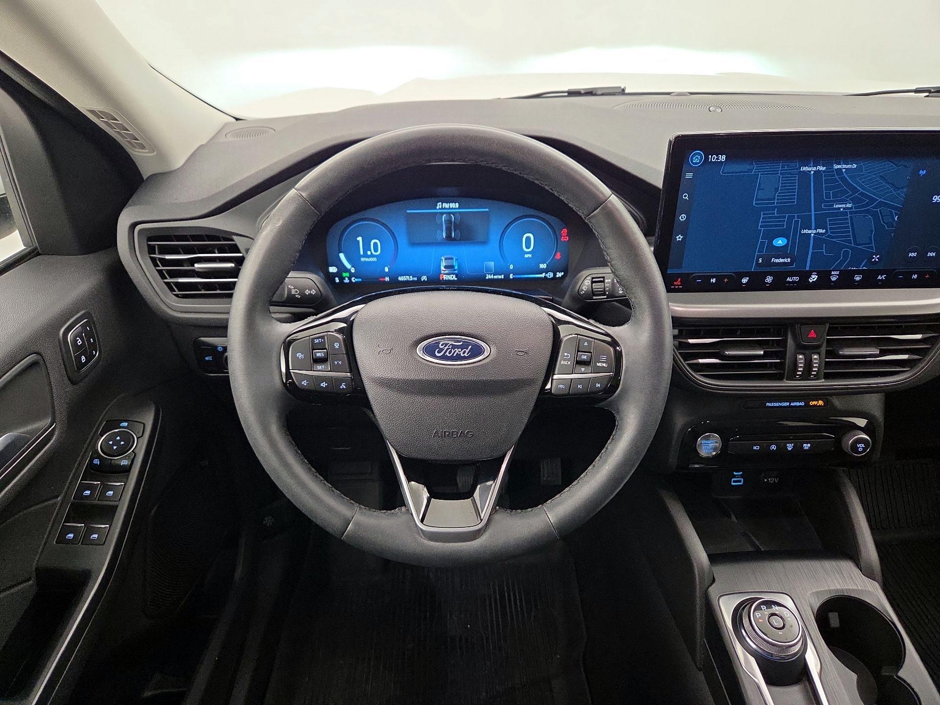 Thumbnail: 2023 Ford Escape - 10