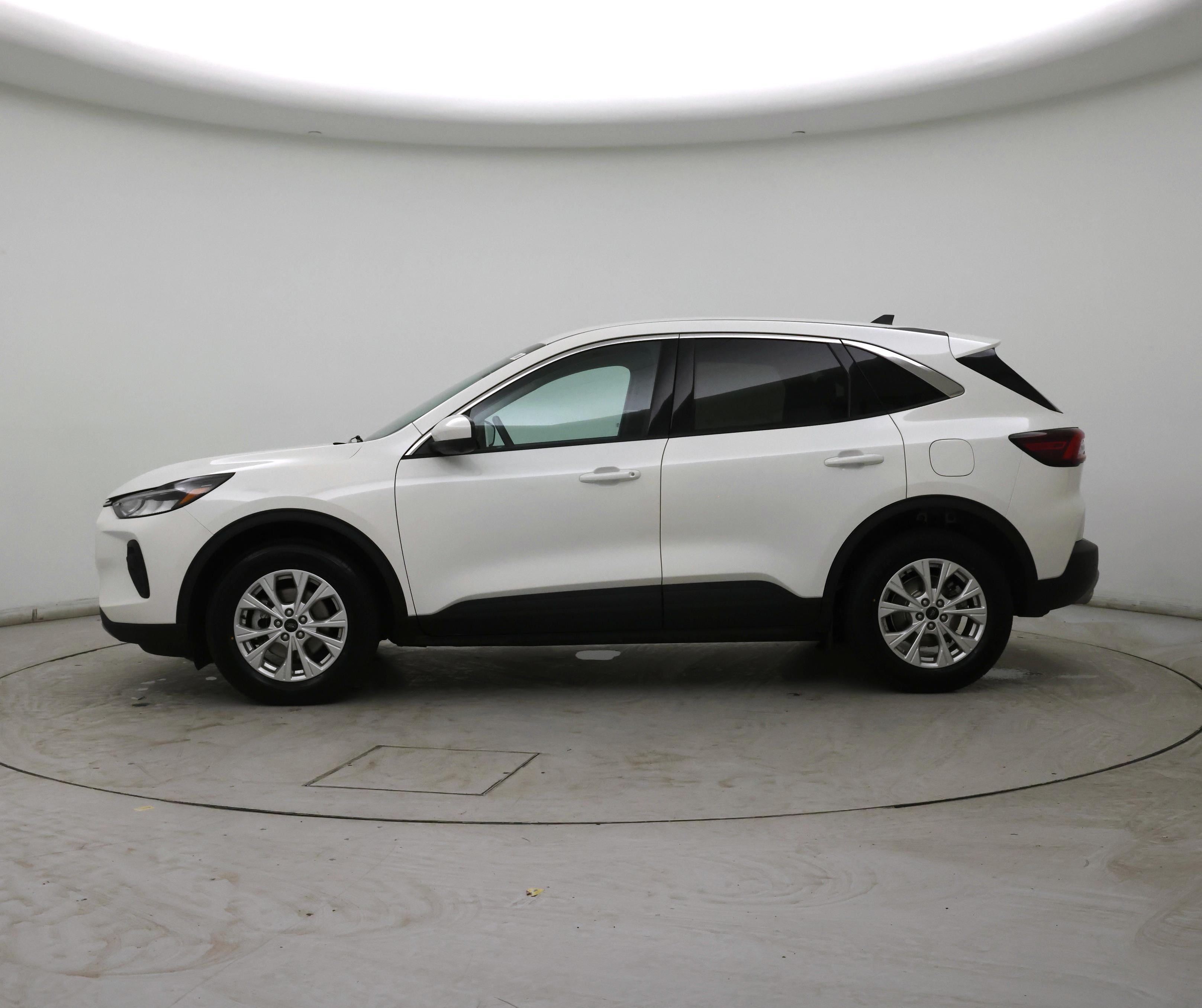 Thumbnail: 2023 Ford Escape - 3