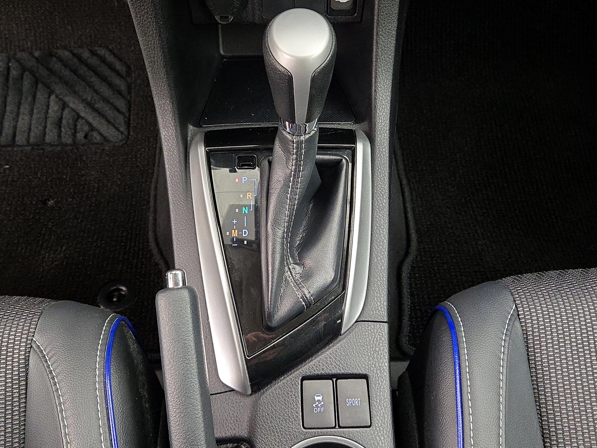 Thumbnail: 2018 Toyota Corolla - 16