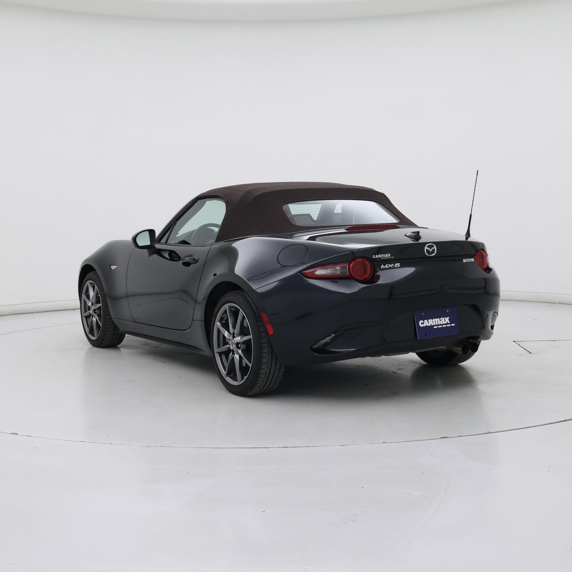 Thumbnail: 2019 Mazda MX-5 Miata - 2