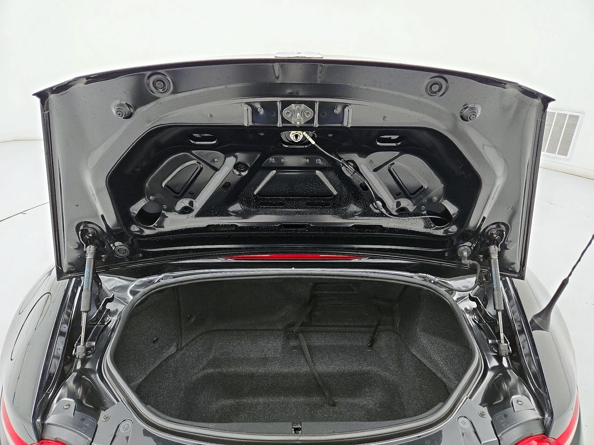 Thumbnail: 2019 Mazda MX-5 Miata - 19