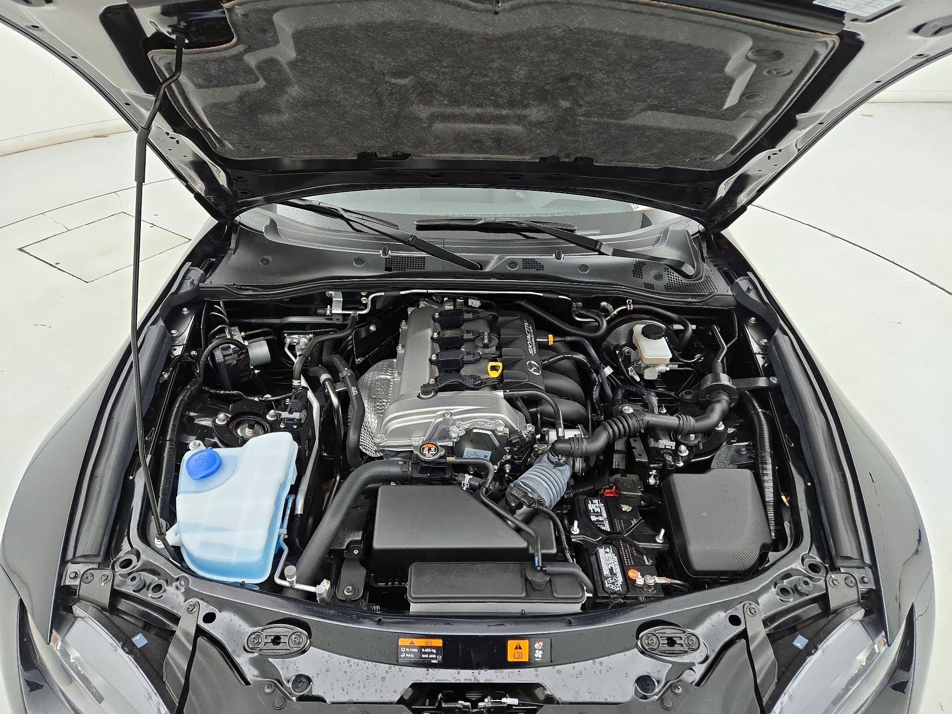 Thumbnail: 2019 Mazda MX-5 Miata - 20